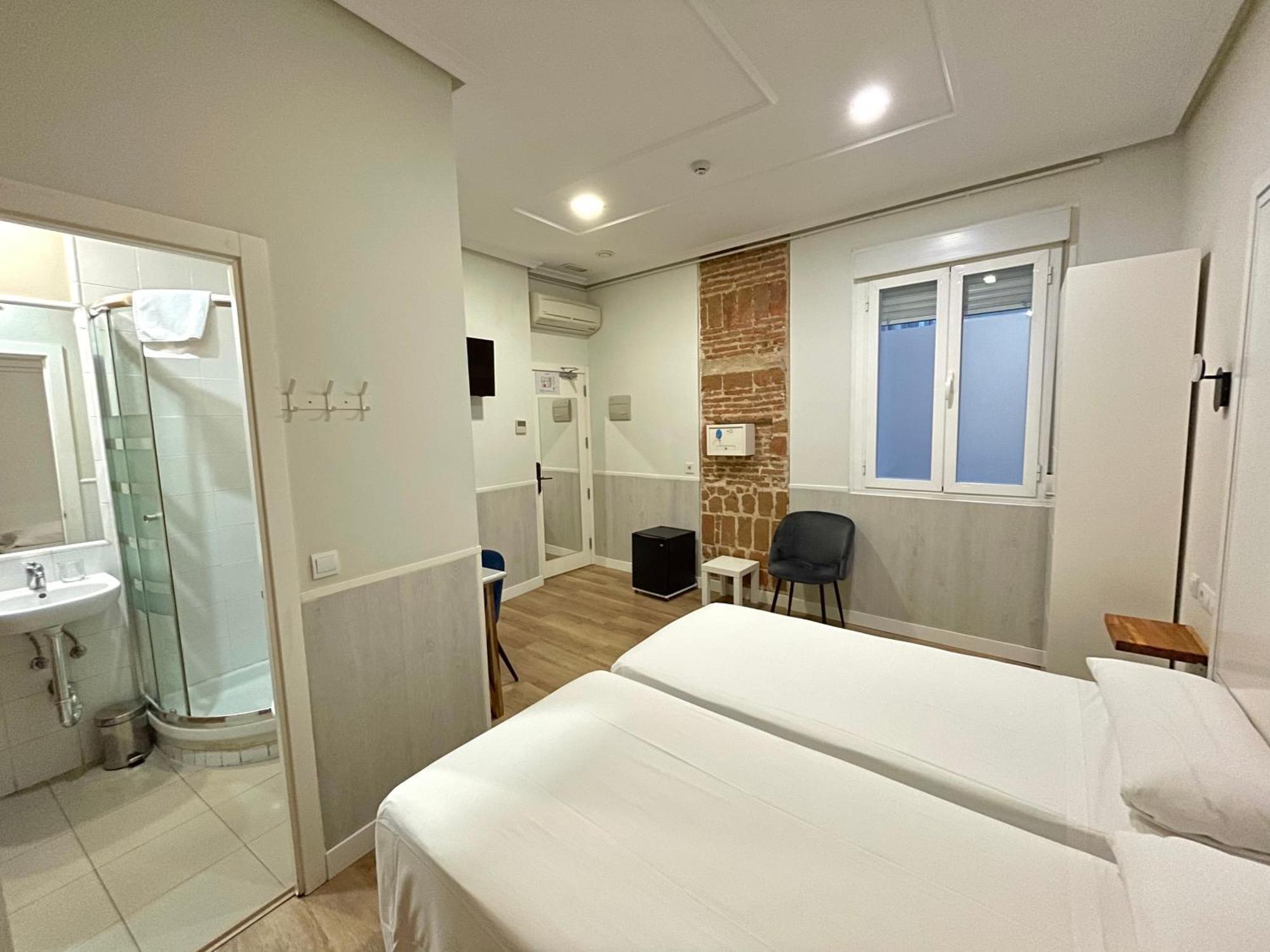 Hostal Madrid Pensión 3*