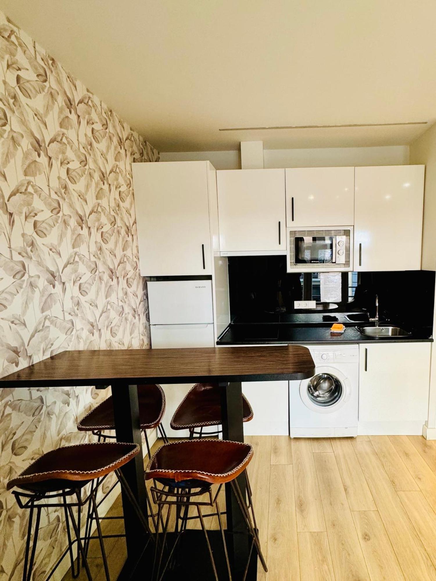Apolo Appartement *