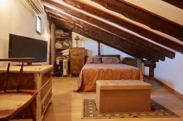 ático Duplex Con Terraza En Puro Centro, 2 A 8 Pax Madrid