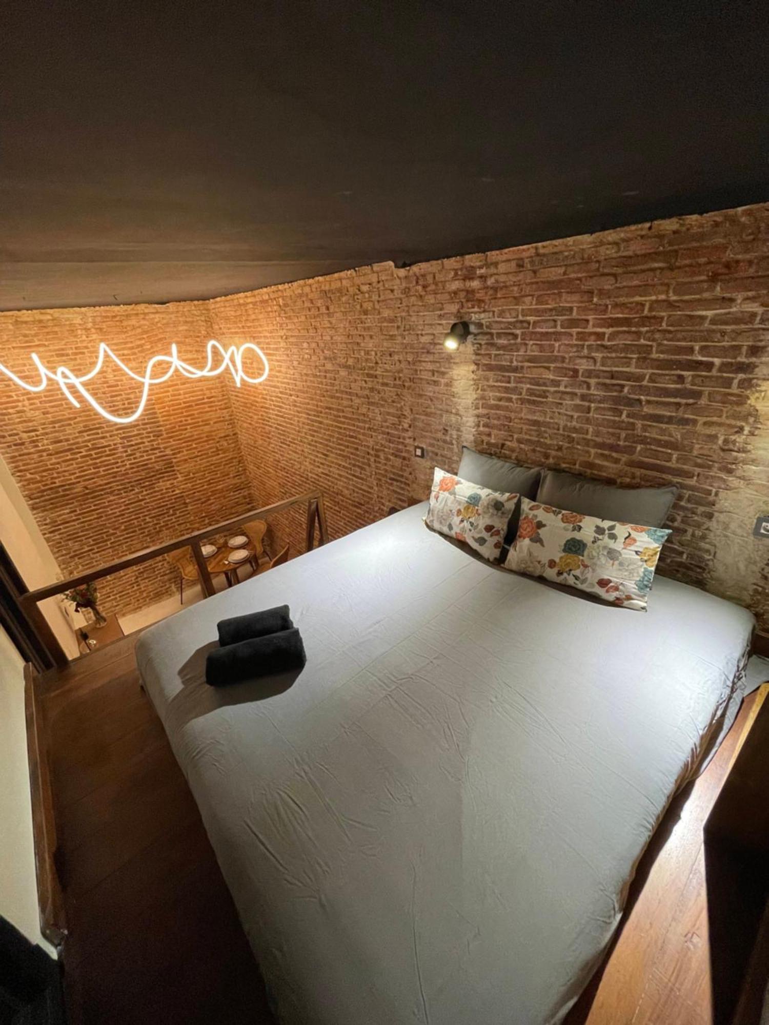 Moderno En Edificio Historico Apartment Madrid
