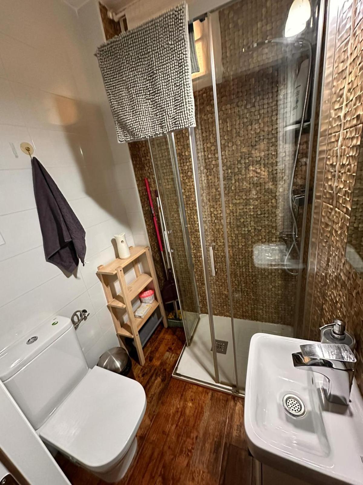 Casa Centrica, En Barrio Bohemio Apartment Madrid