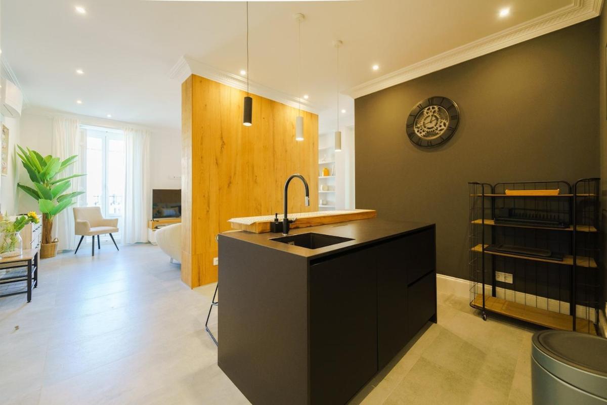 Exclusive Temporary Flat With Balconies Temporal Afi332d Apartamento Madri
