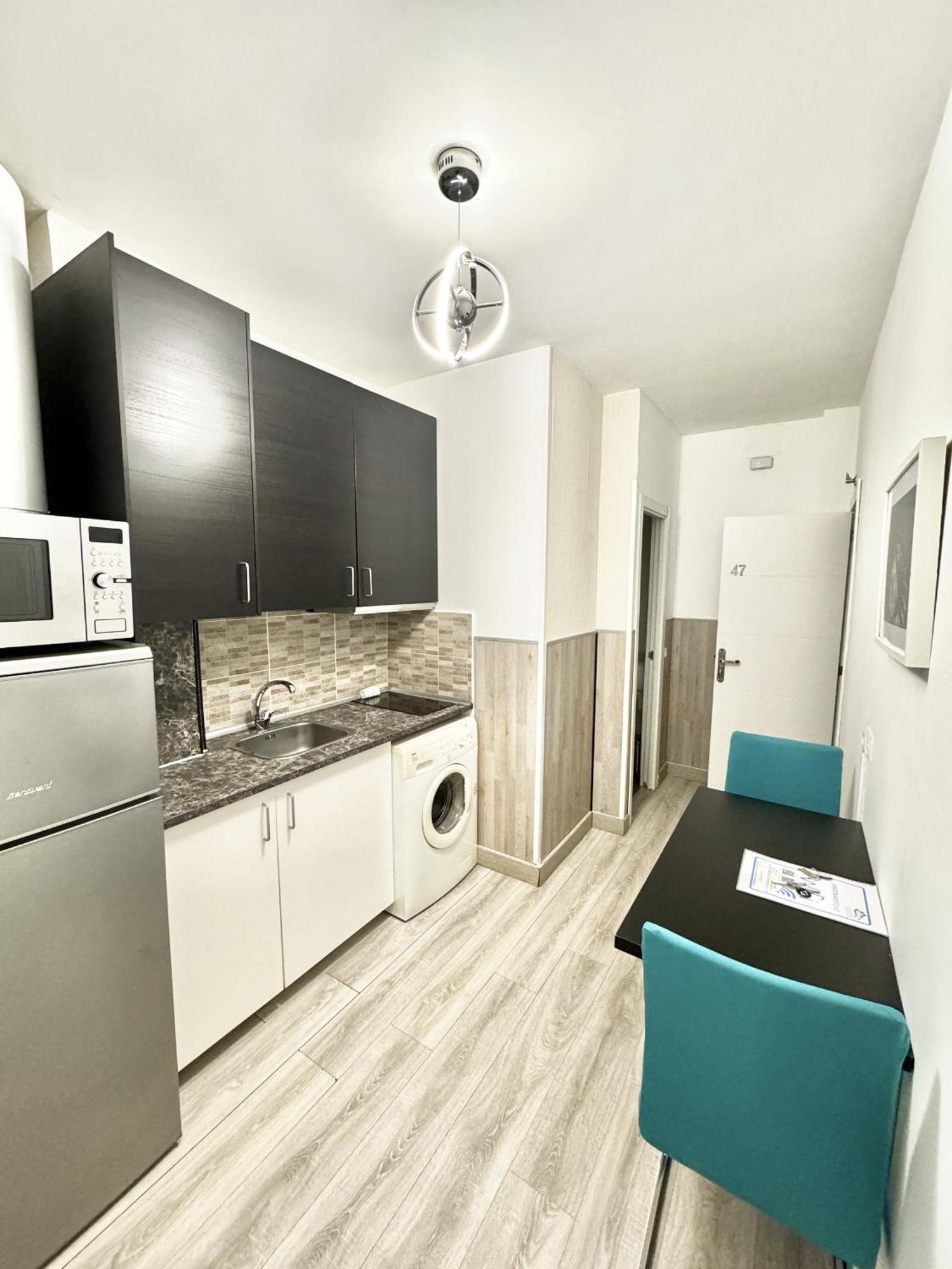 Larga Noviciado Centro Apartamento