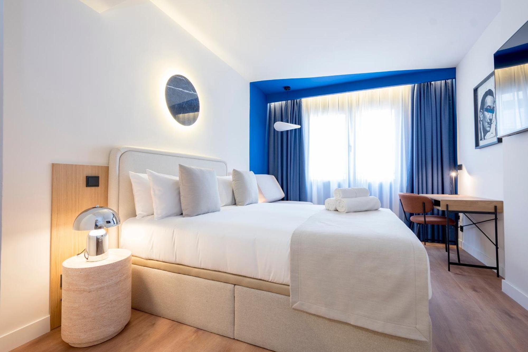 Iconic Apart-hotel *