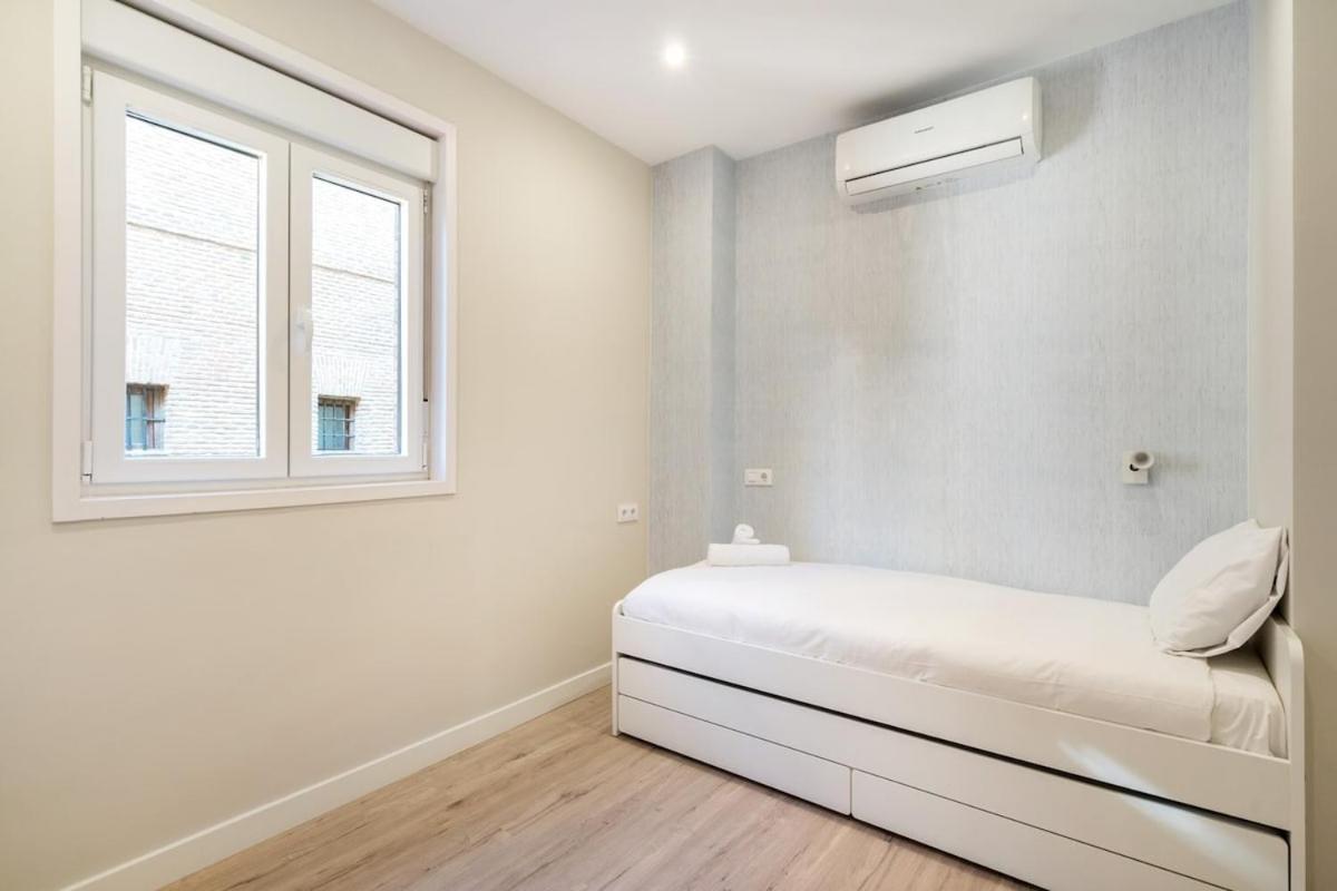 Appartamento Modern, Brand-new For 4 In Letras - Huertas Madrid