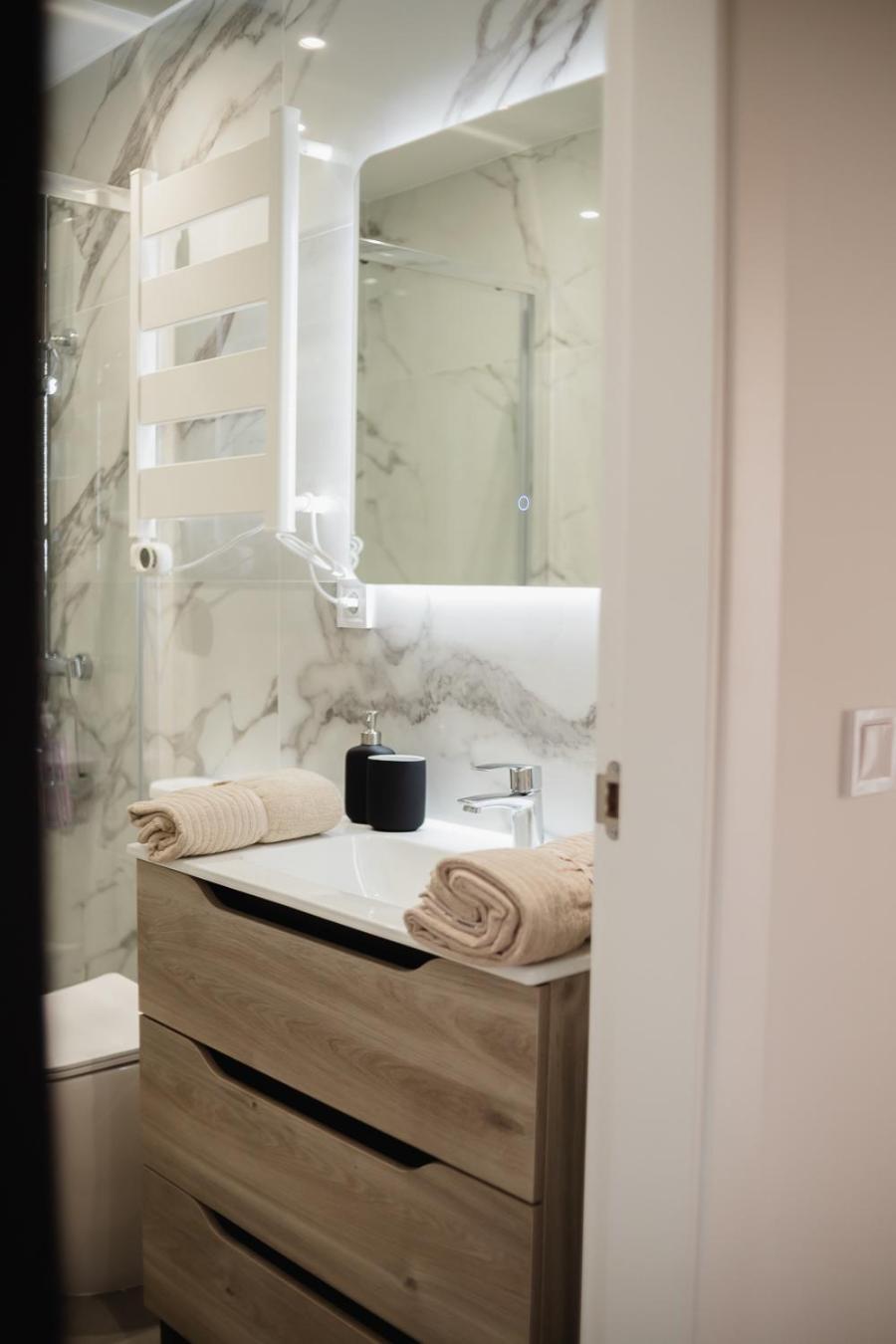 Apartamento Suits Recien Reformadas Marques De Vadillo *