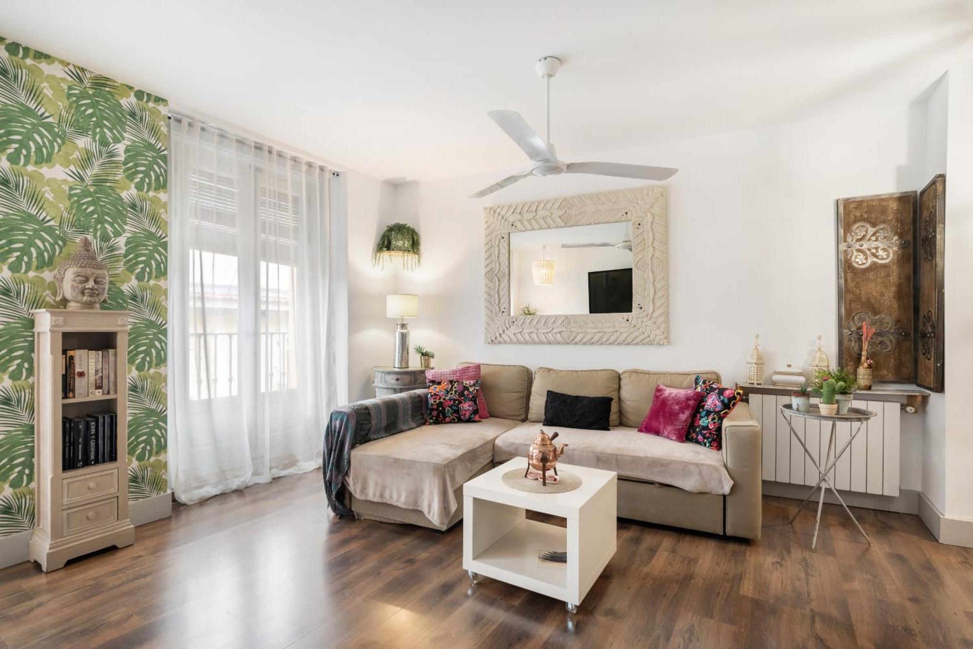 Apartamento Grande En Lavapies Alquiler Temporal Madrid