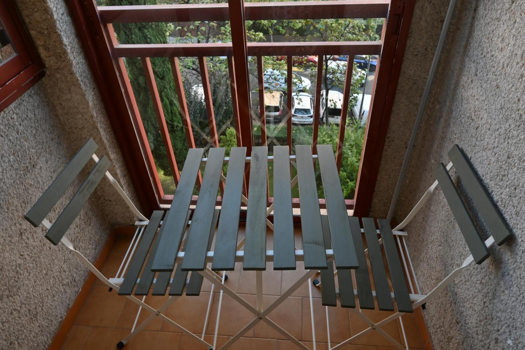 Apartamento For Luminoso Y Practico Temporal En El Barrio Del Pilar Hrl5 Madri