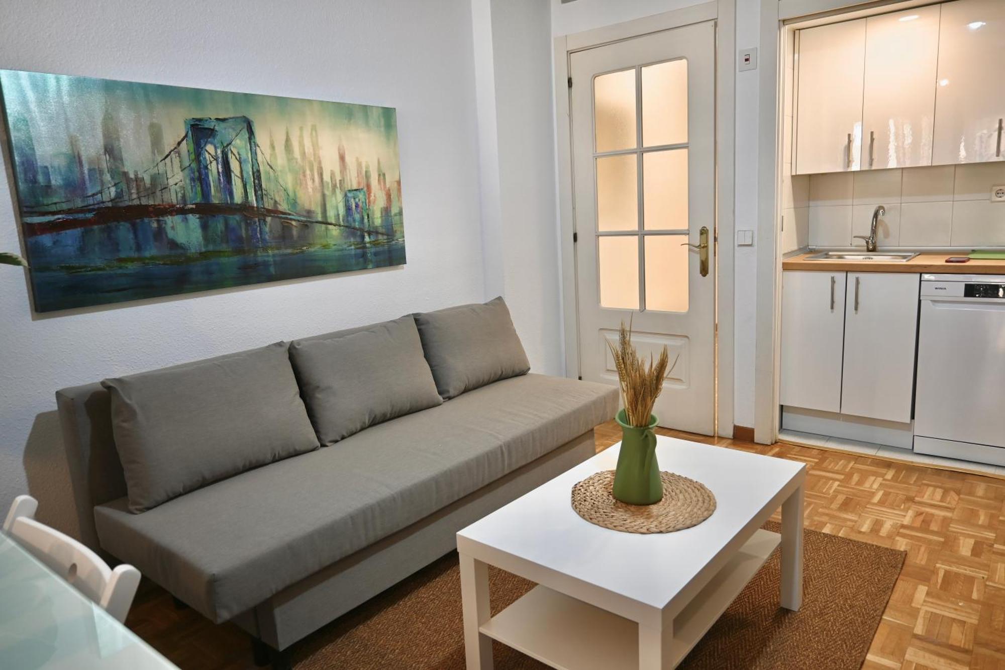 Apartamento For Luminoso Y Practico Temporal En El Barrio Del Pilar Hrl5 *