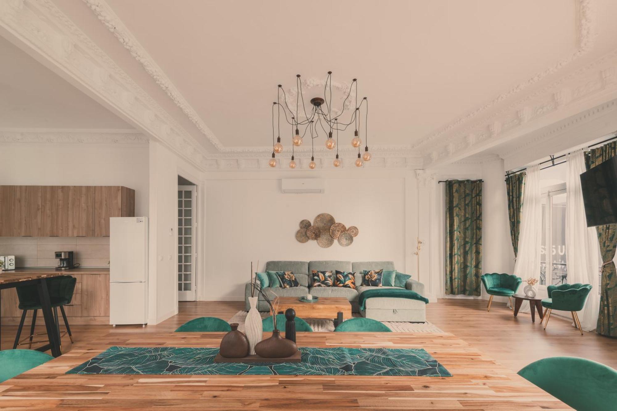 Apartamento 8 Rooms, 6 Bathrooms Over Gran Via Street *