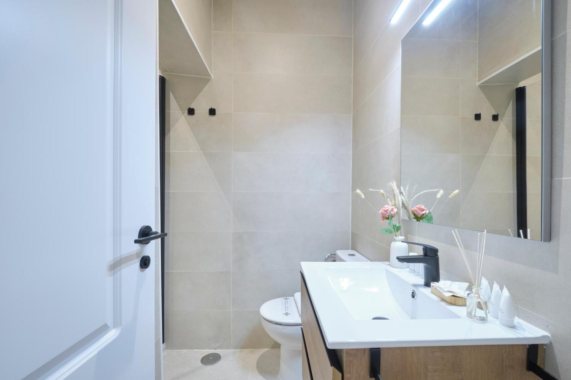 Apartamento Lovely - Completo En Excelente Ubicacion En