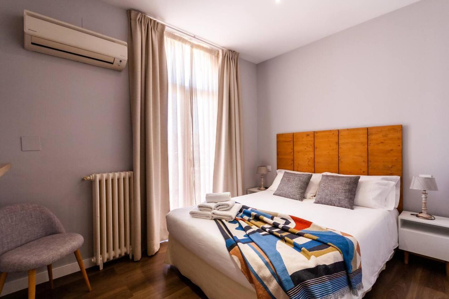 Apartamento Atico En La Gran Via Con Terraza *