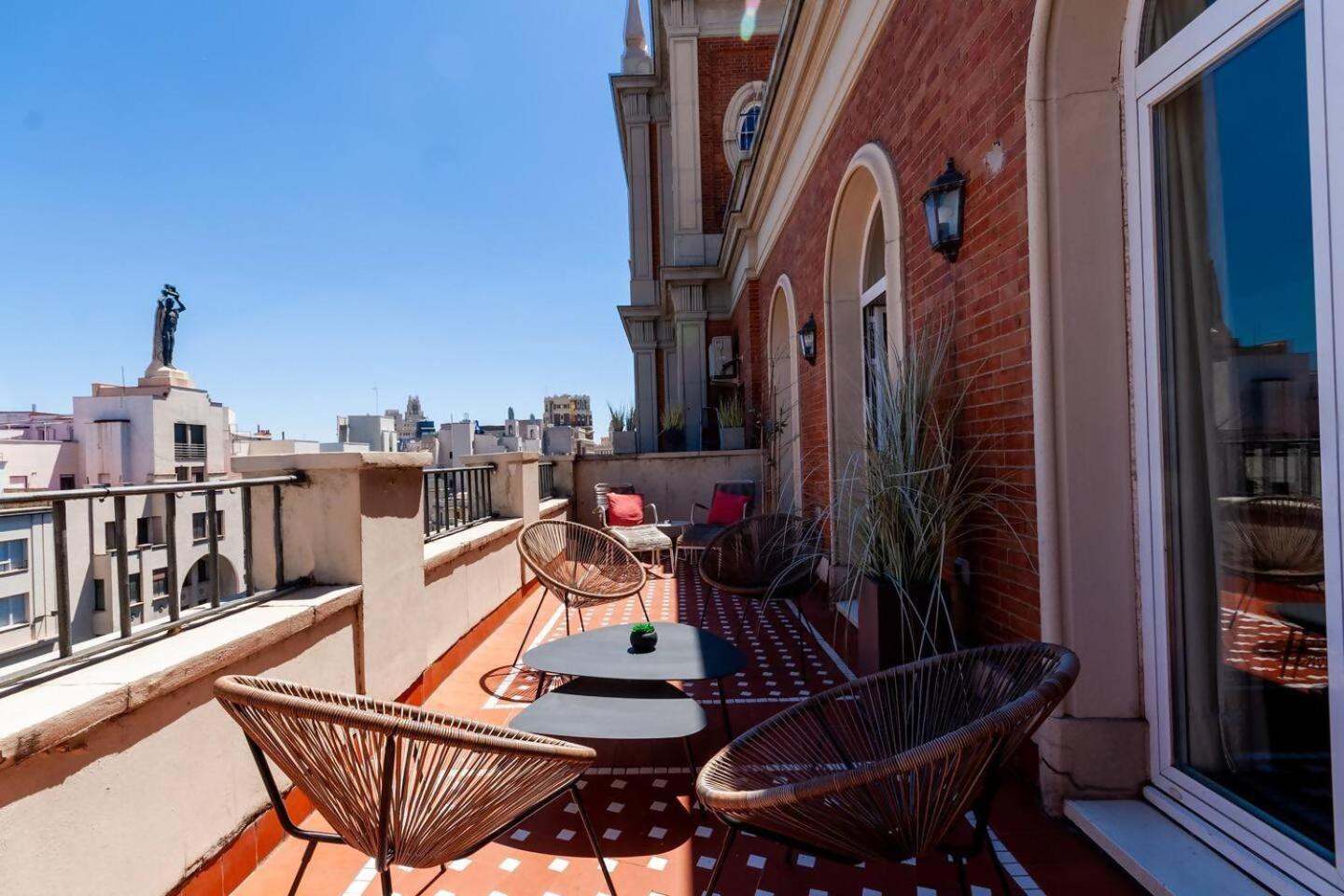 Apartment Atico En La Gran Via Con Terraza