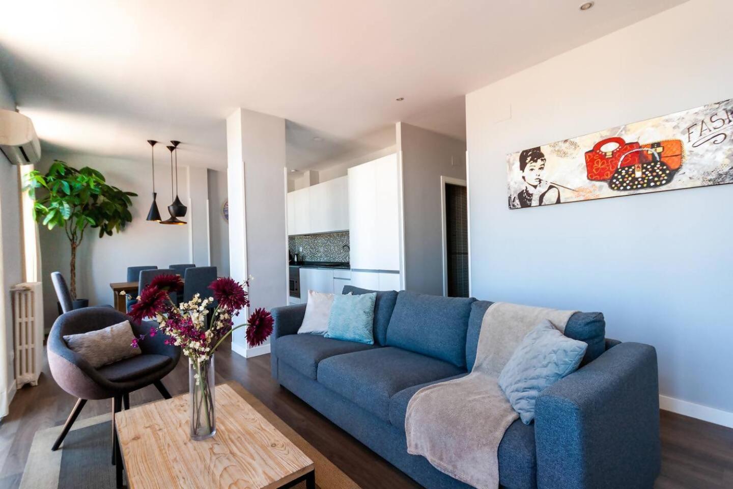 Atico En La Gran Via Con Terraza Apartamento *