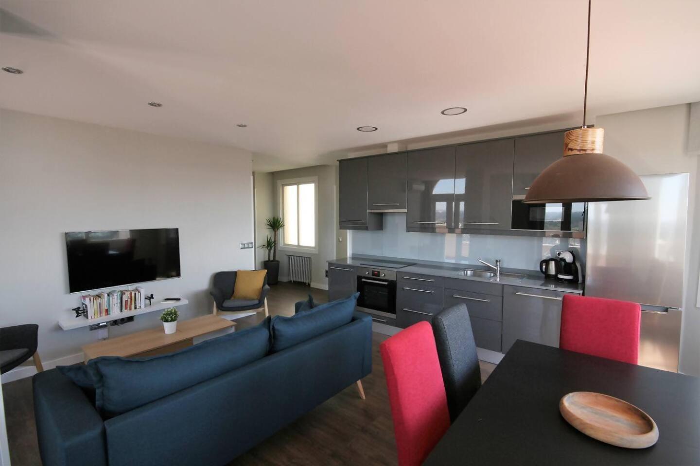 Atico En La Gran Via Con Terraza Al Palacio Real Apartamento *