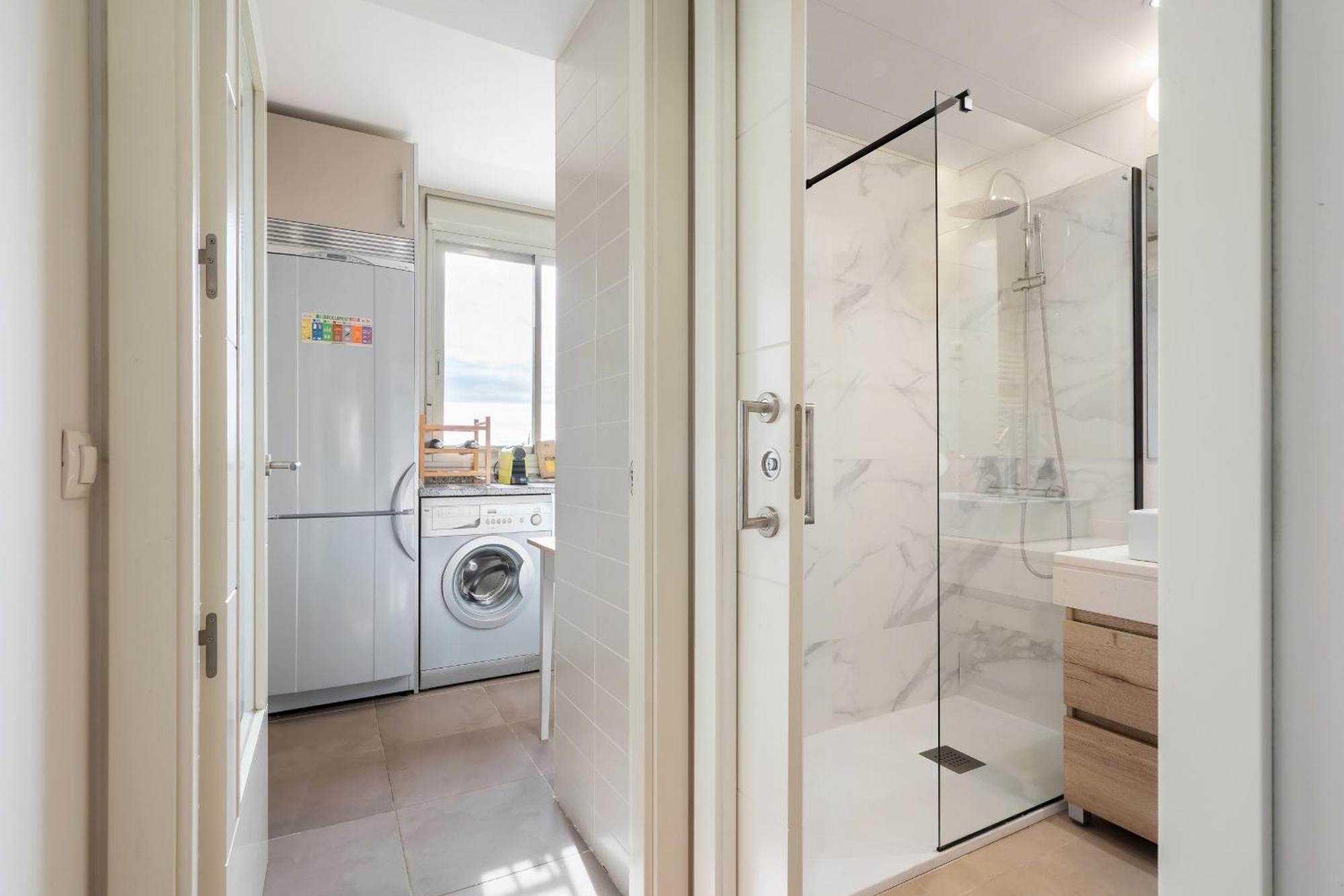Apartamento Con Garaje En Ensanche De Vallecas Alquiler Temporal *