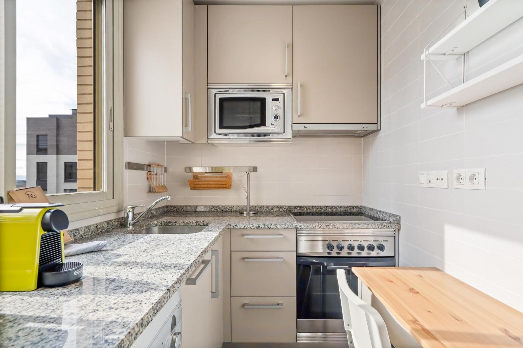 Apartamento Con Garaje En Ensanche De Vallecas Alquiler Temporal