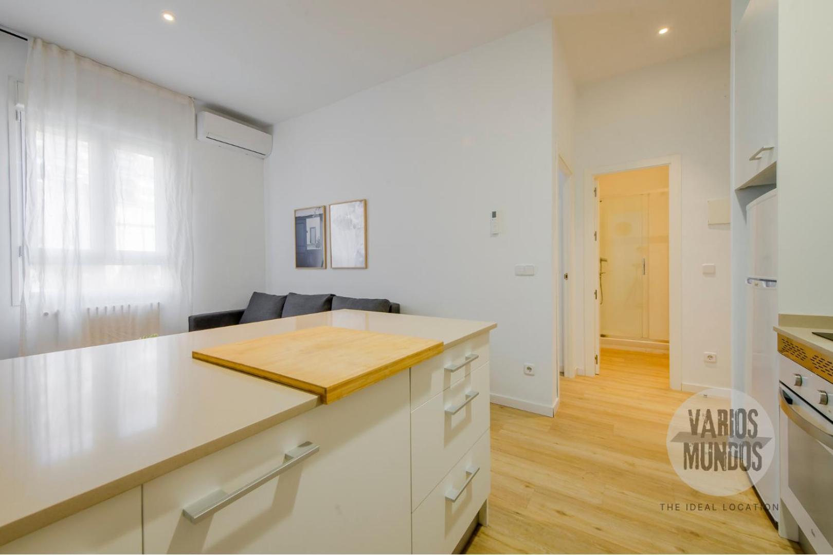 Con Parking 4, Vive La Latina Apartment