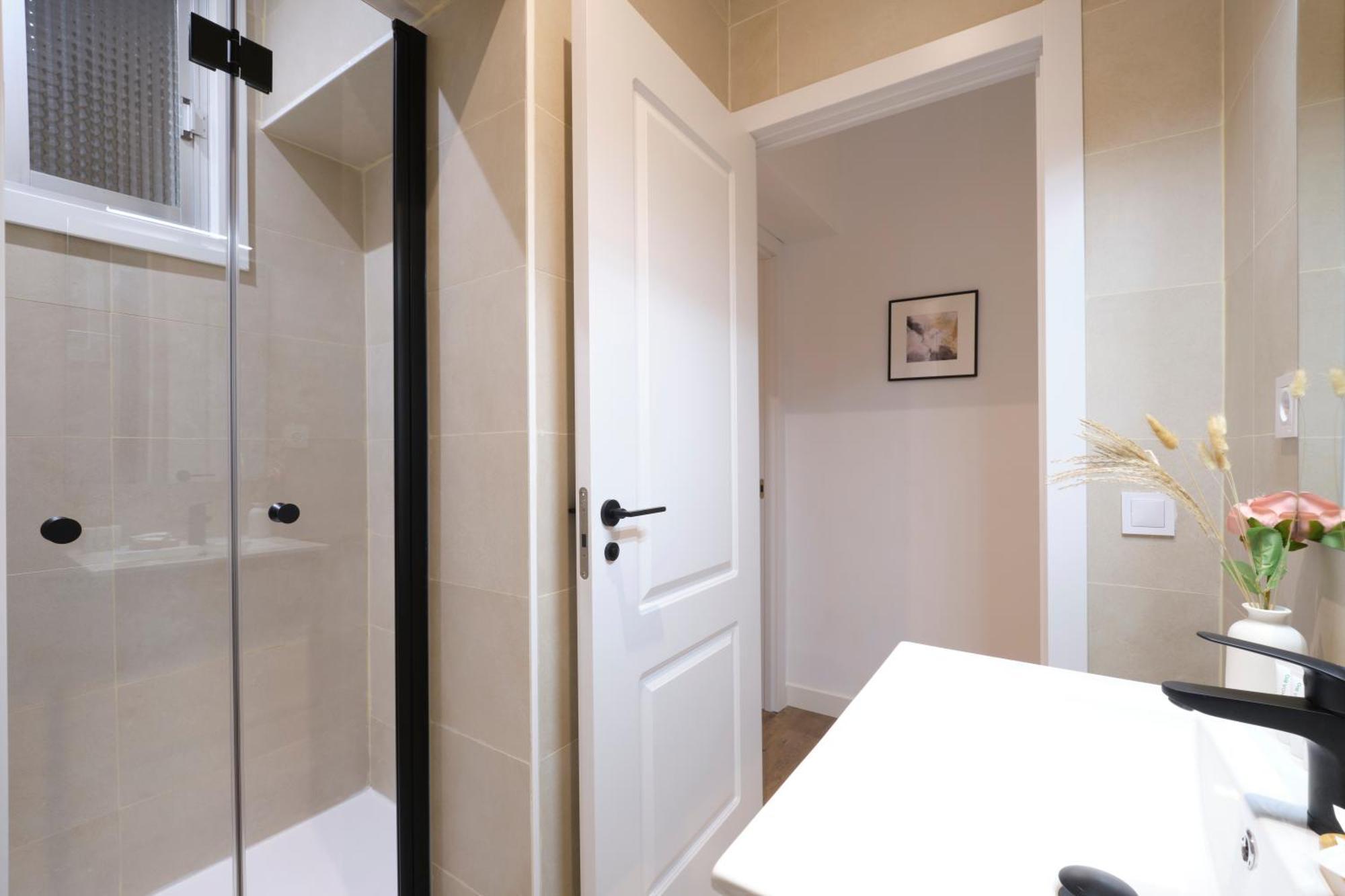 Apartamento Lovely - Apartasuite Completo En Excelente Ubicacion En *