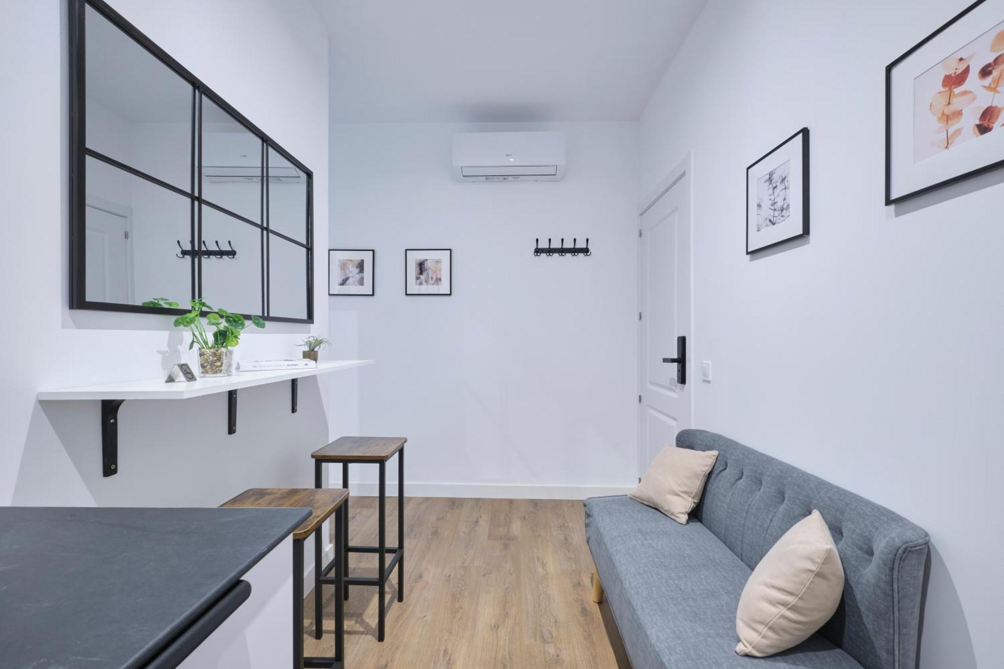 Lovely - Apartasuite Completo En Excelente Ubicacion En * Madri