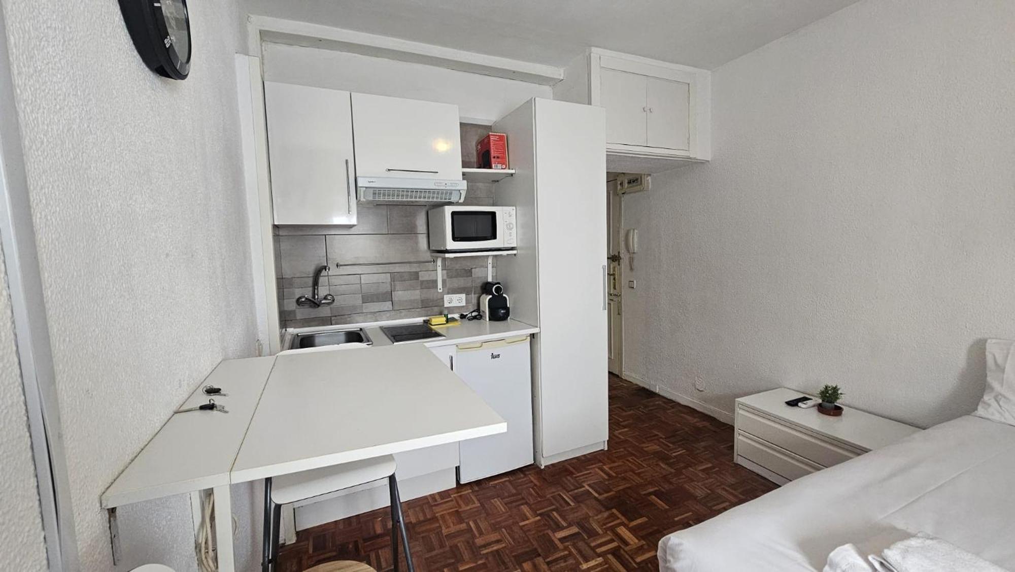 Estudio En Gran Via Centro Apartment