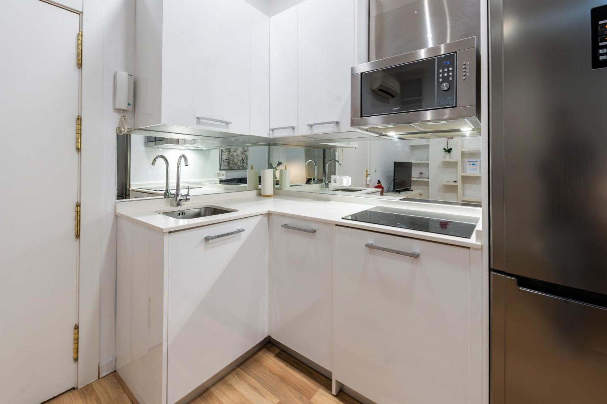 Apartamento For Puerta Del Sol Temporal Pre10b