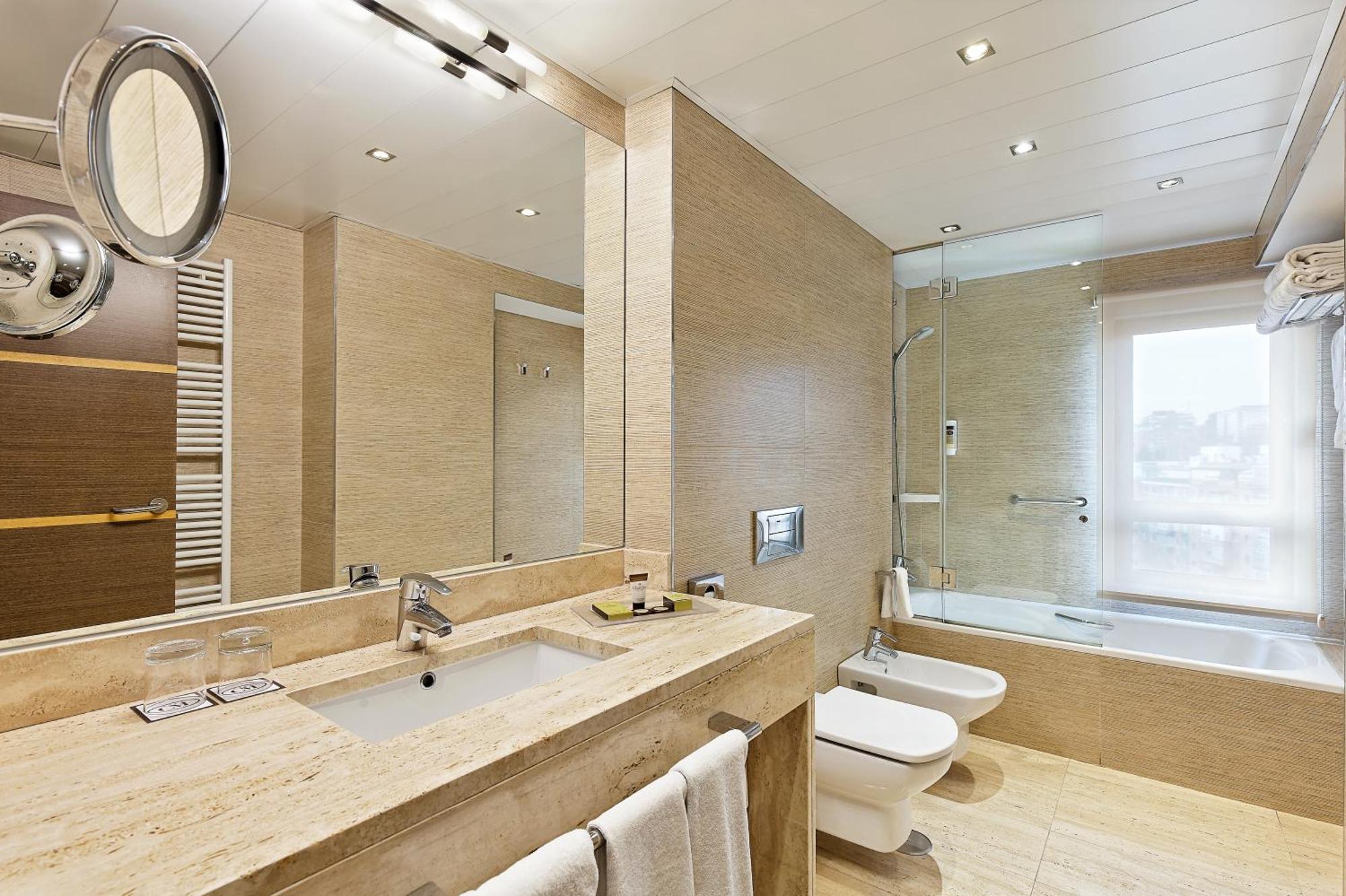 Claridge Hotel