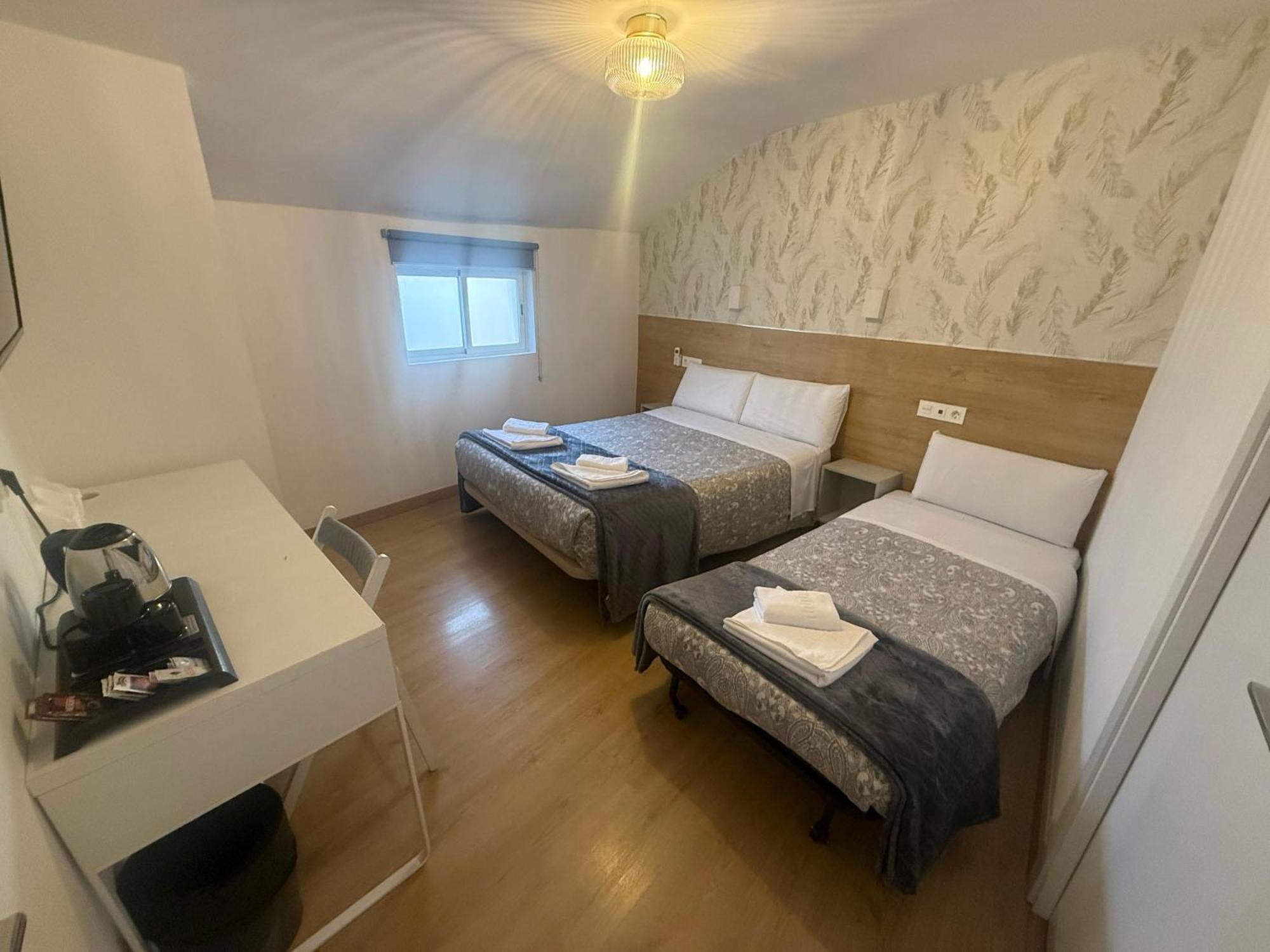 Comercial Casa de hóspedes *