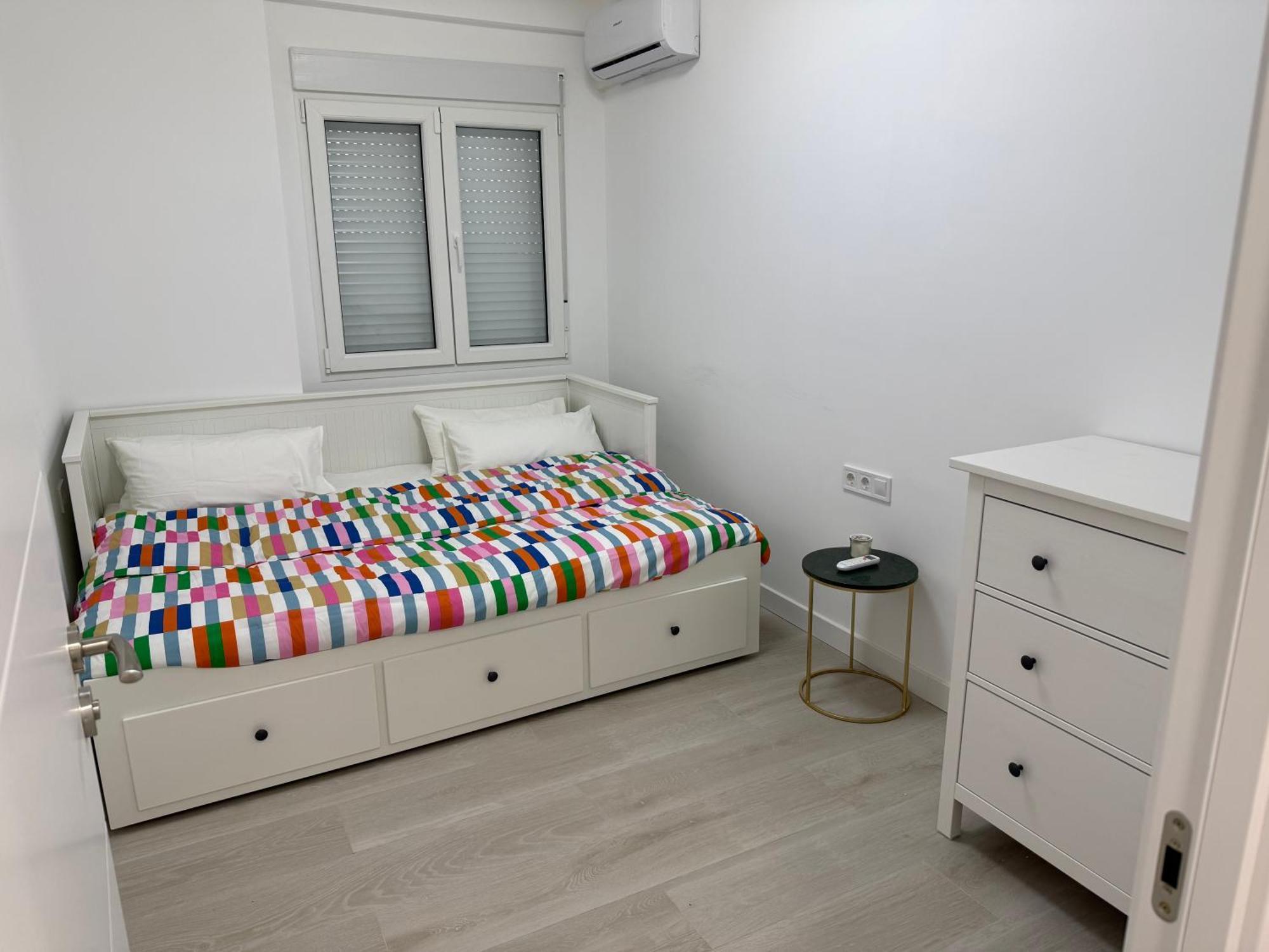 Besongo Apartamento Madri