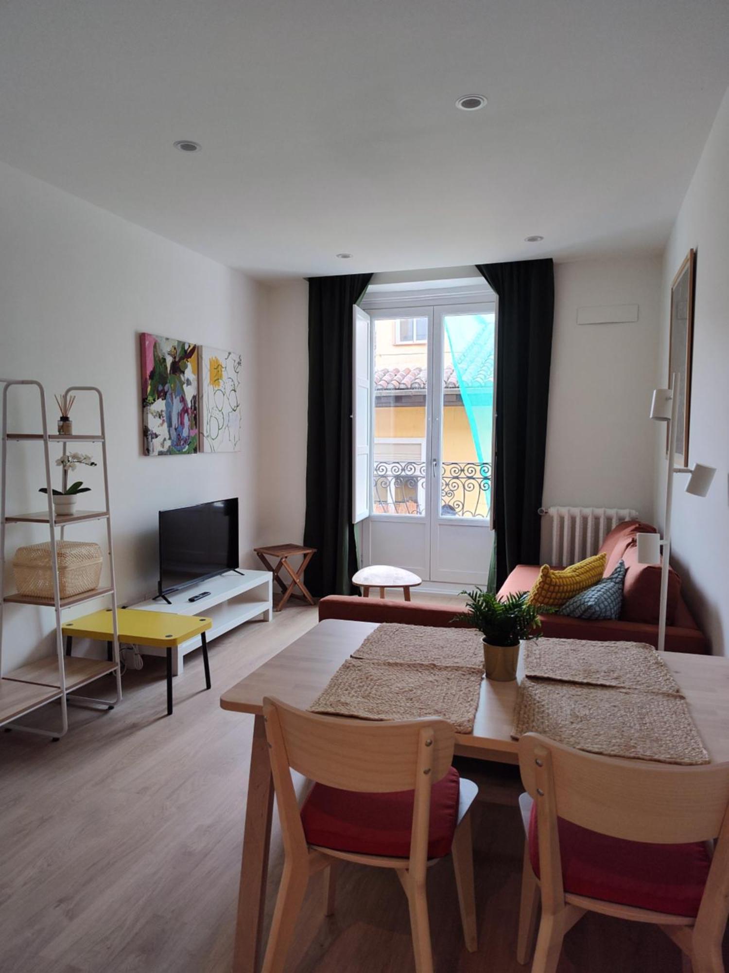 Figueroa Apartment