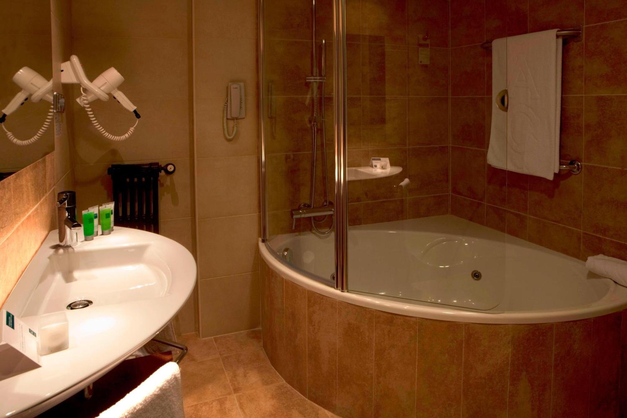 Ac Carlton By Marriott Hotel