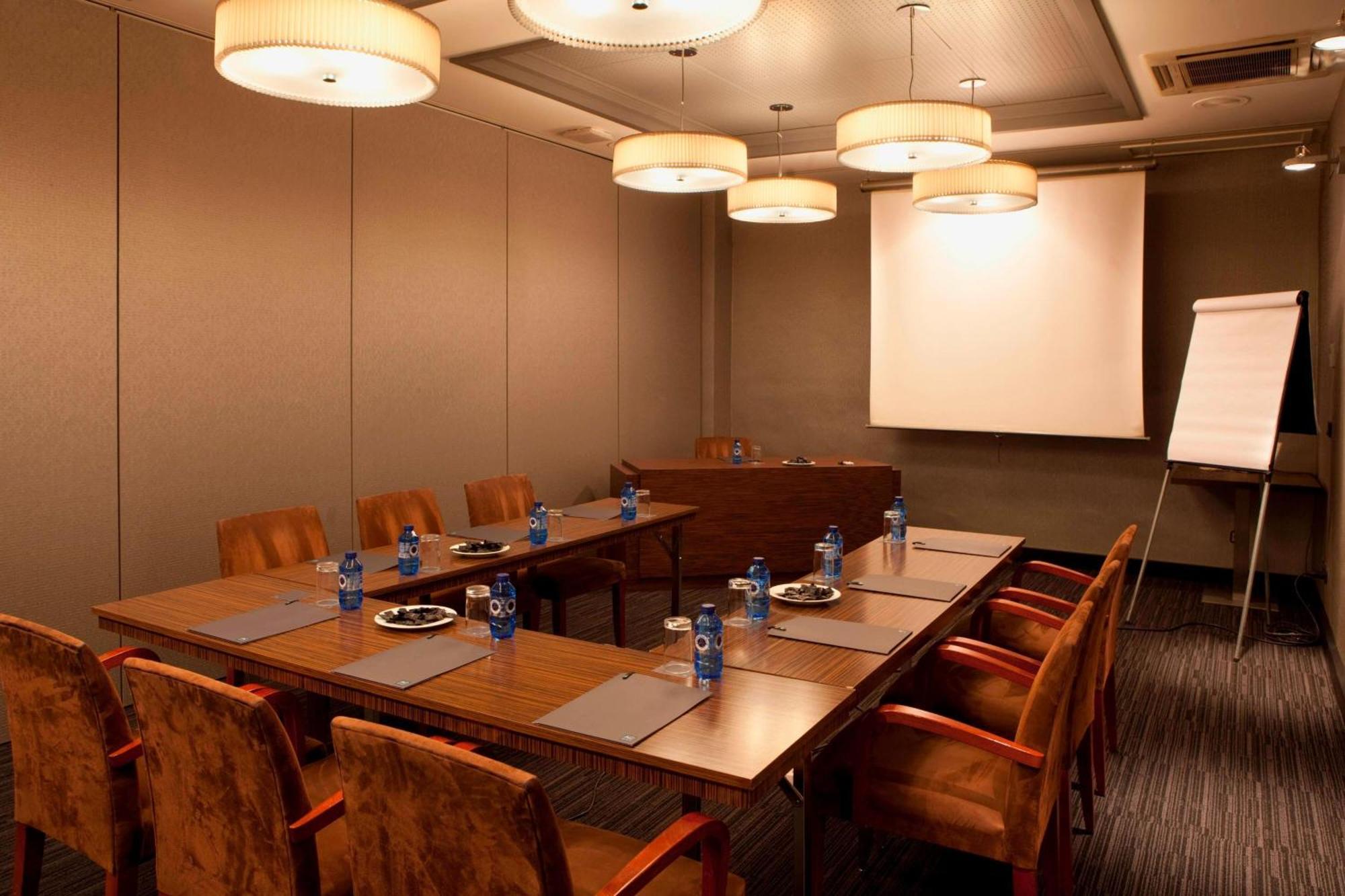 Ac Carlton By Marriott Hotel Madrid