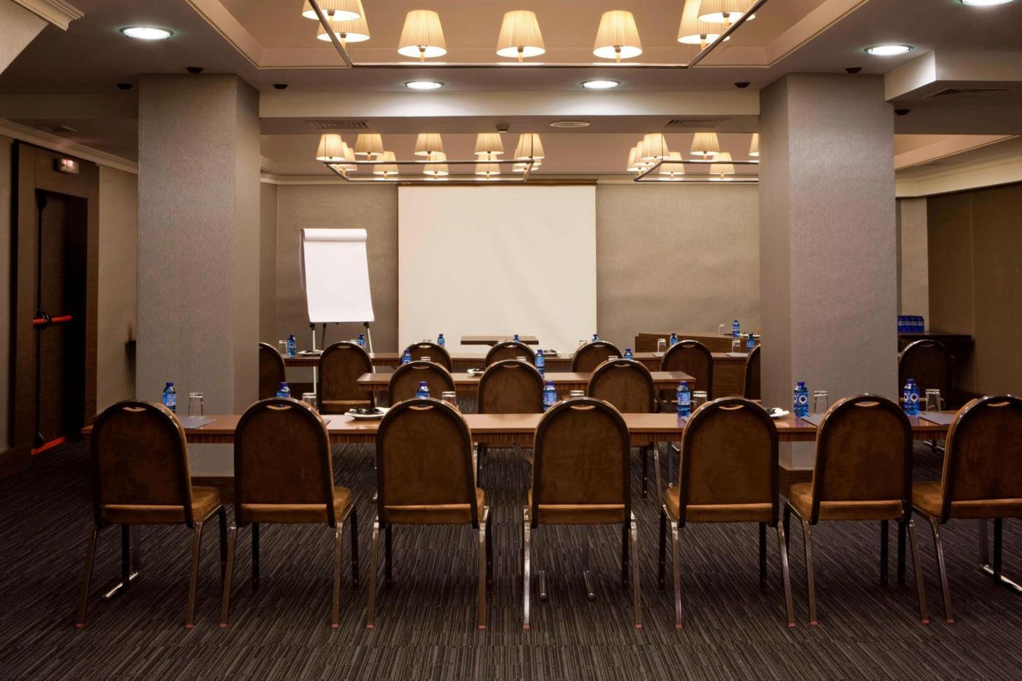 Ac Carlton By Marriott 4* Madrid