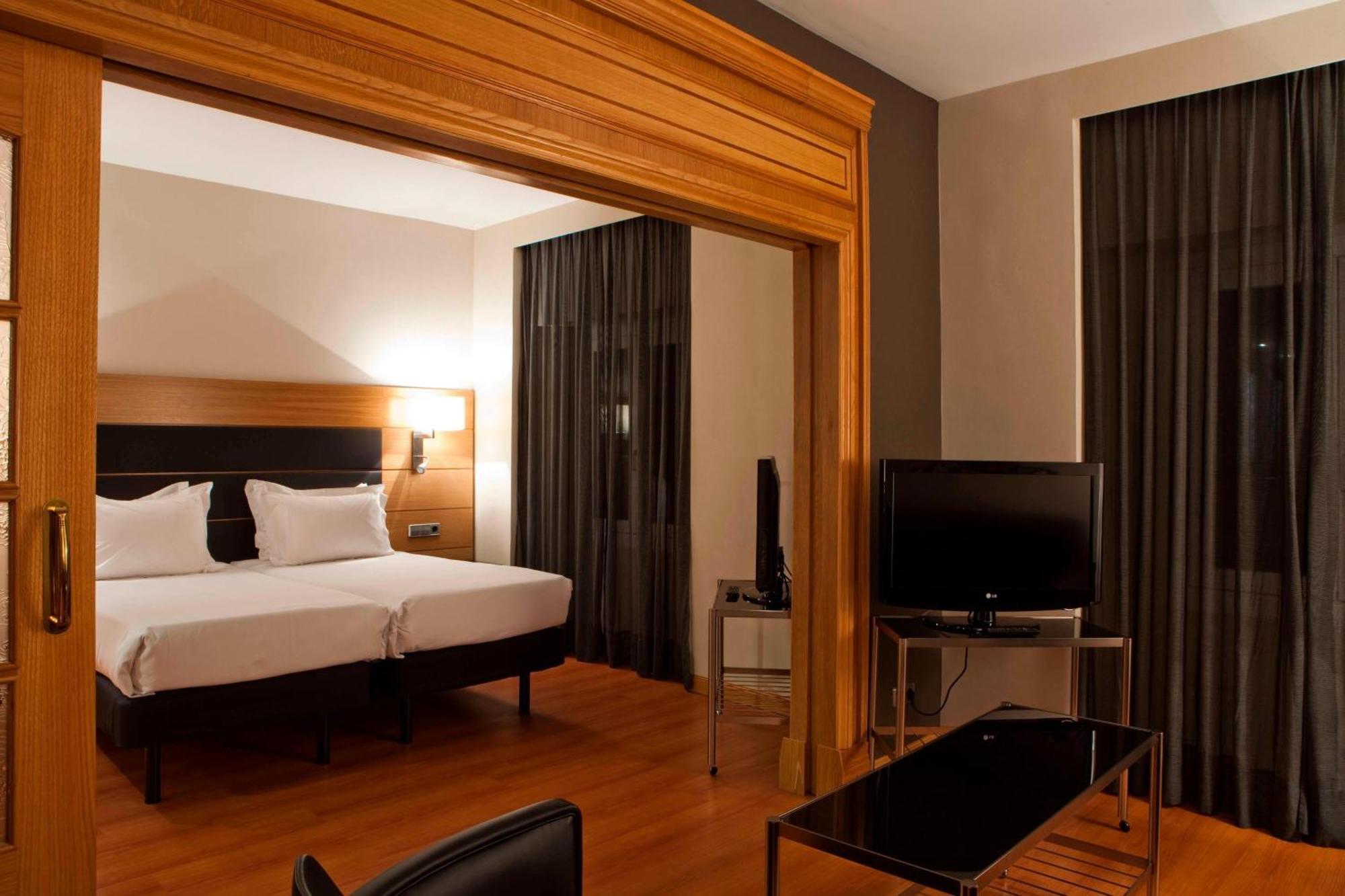 Hotel Ac Carlton By Marriott Madrid