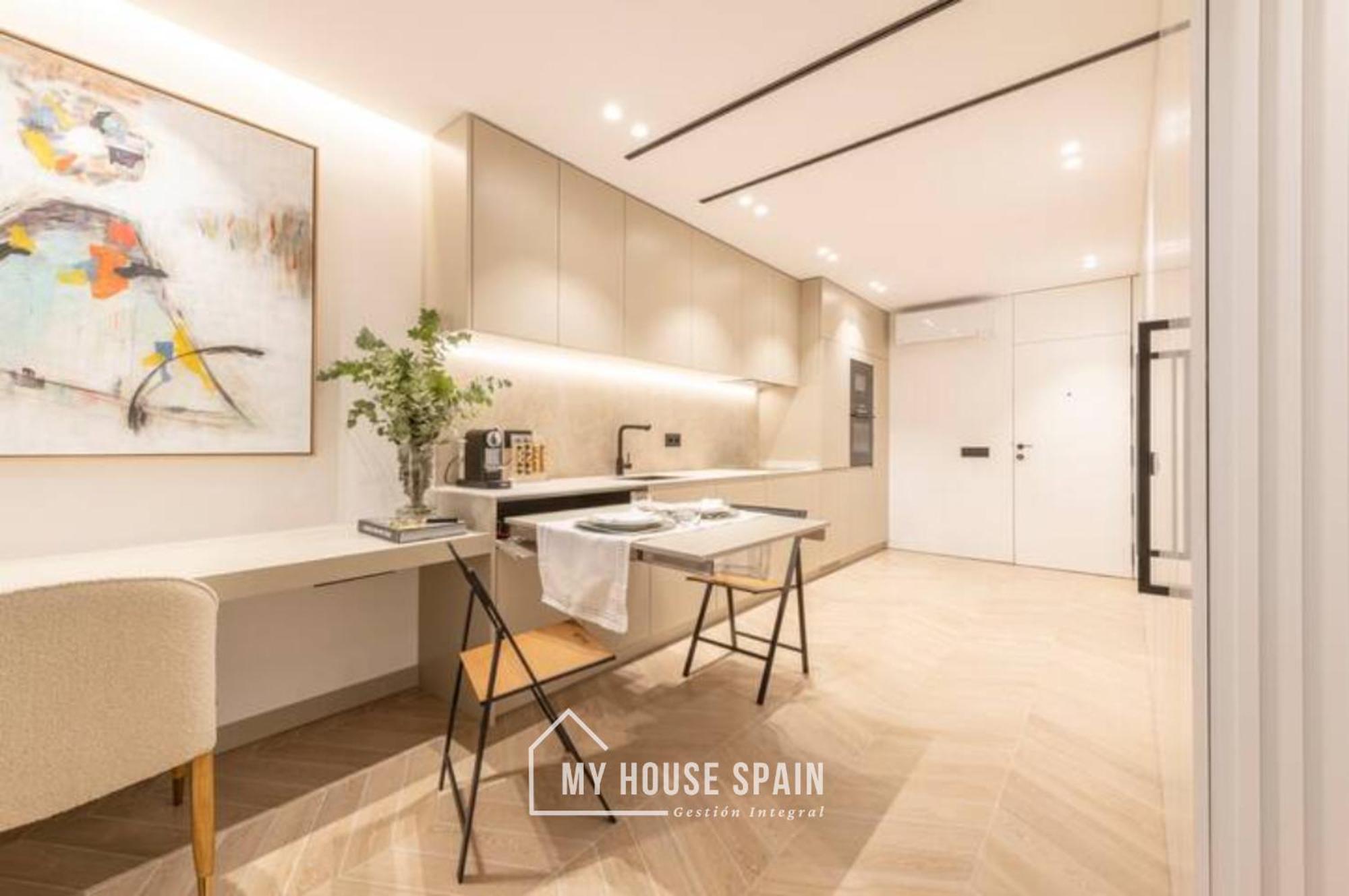 Myhousespain - Luminoso Piso En Chamberi * Madrid