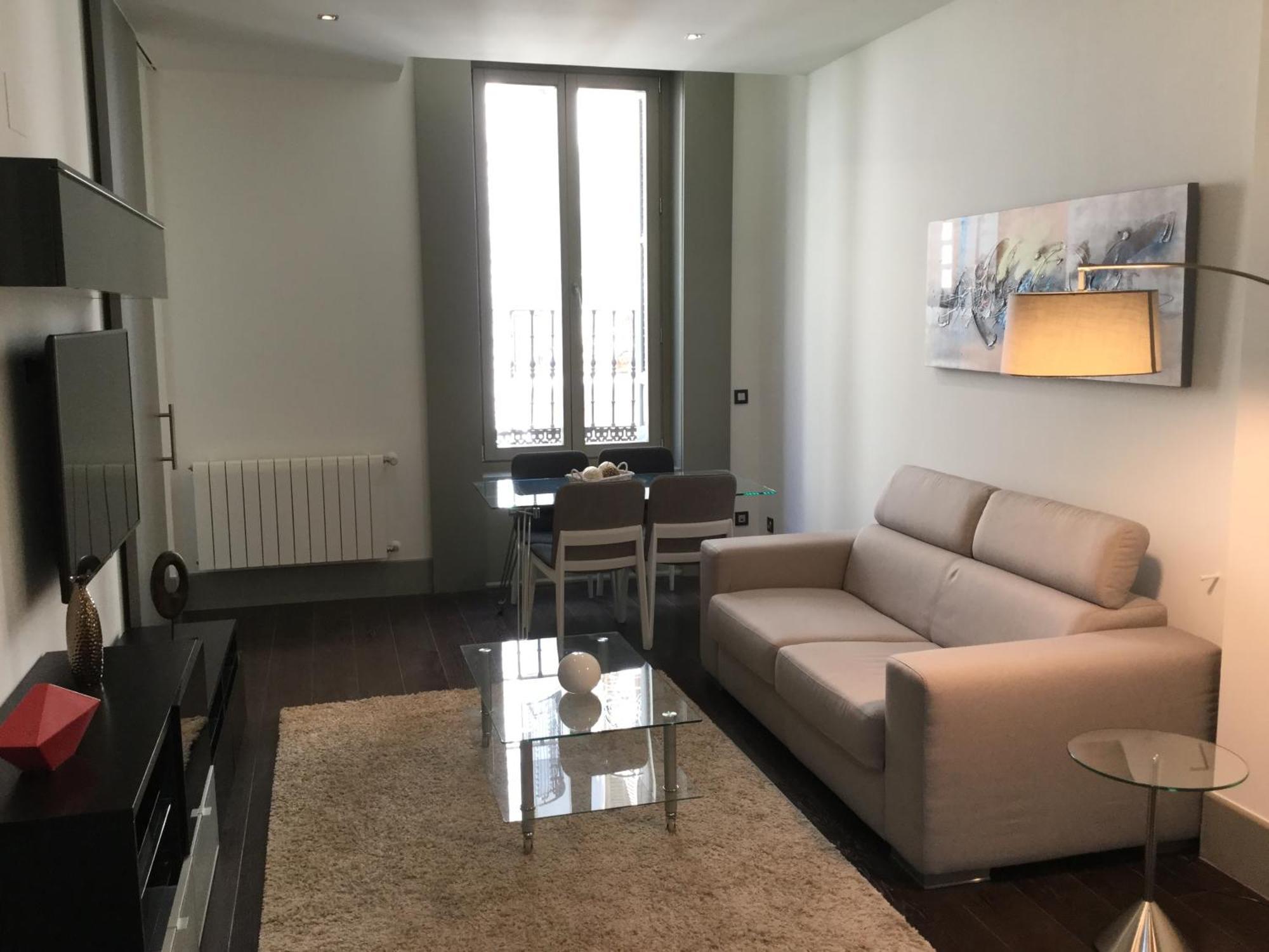 Appartement Victor Hugo 4 Dcha 2e By Forever