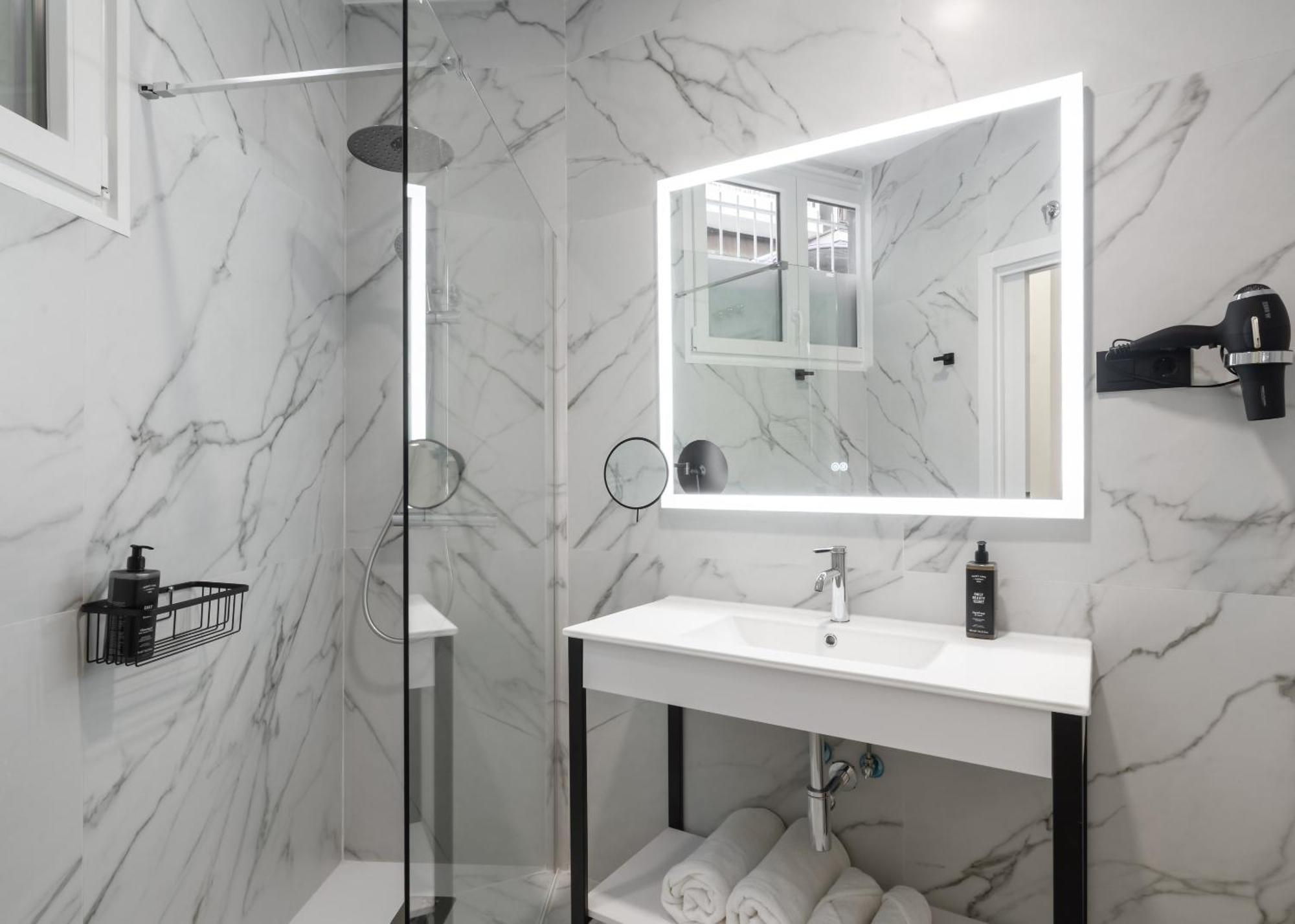 Limehome Calle De Matilde Diez Appartamento *