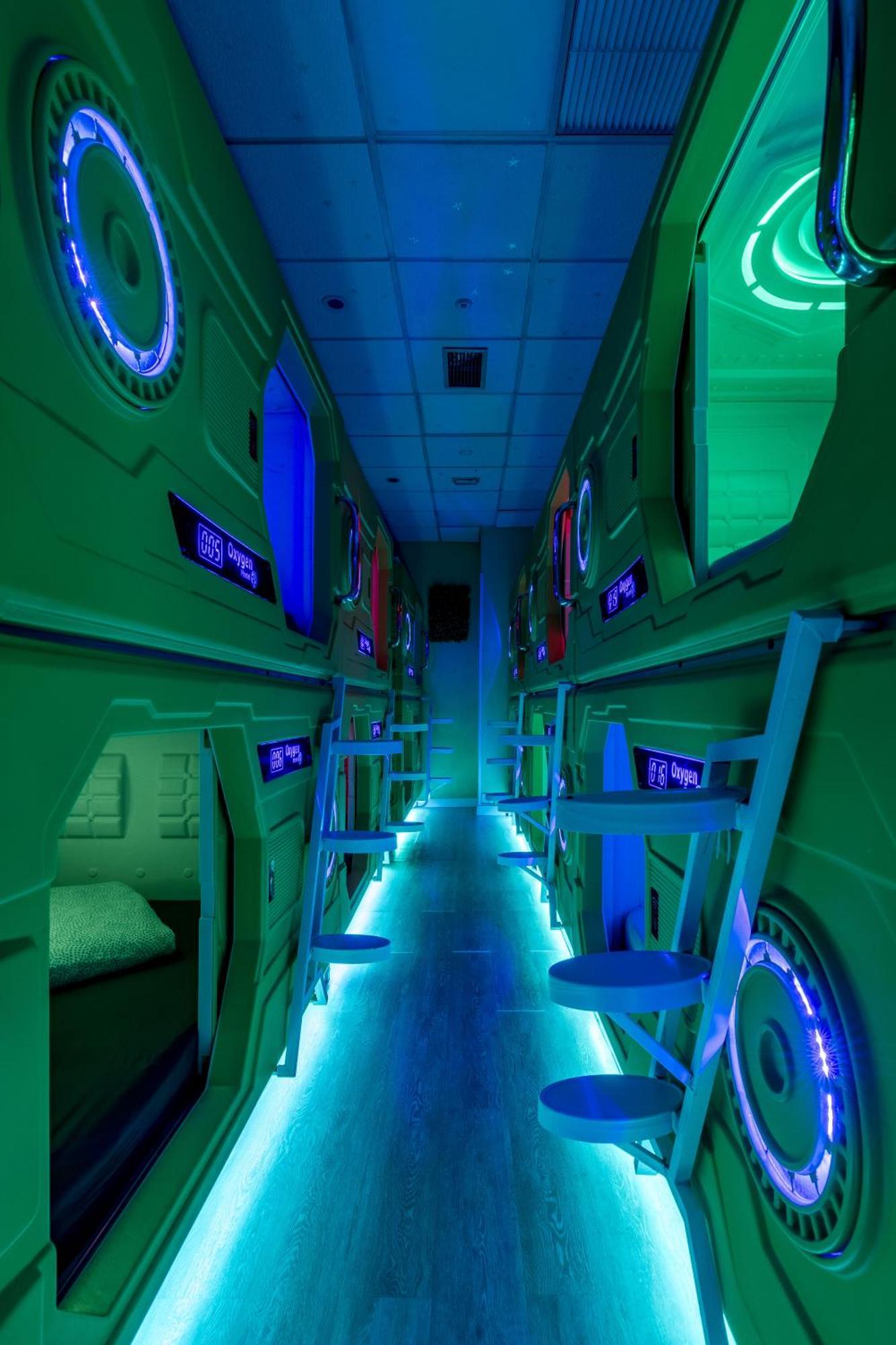 Oxygen Capsula Hostal