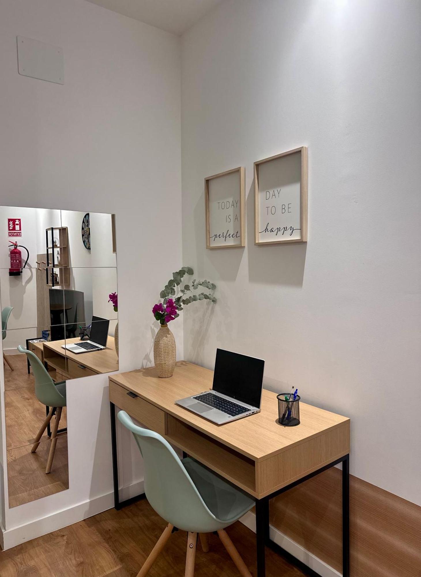 Apartamento Moderno Estudio En Usera - A 15 Minutos Del Centro Madri