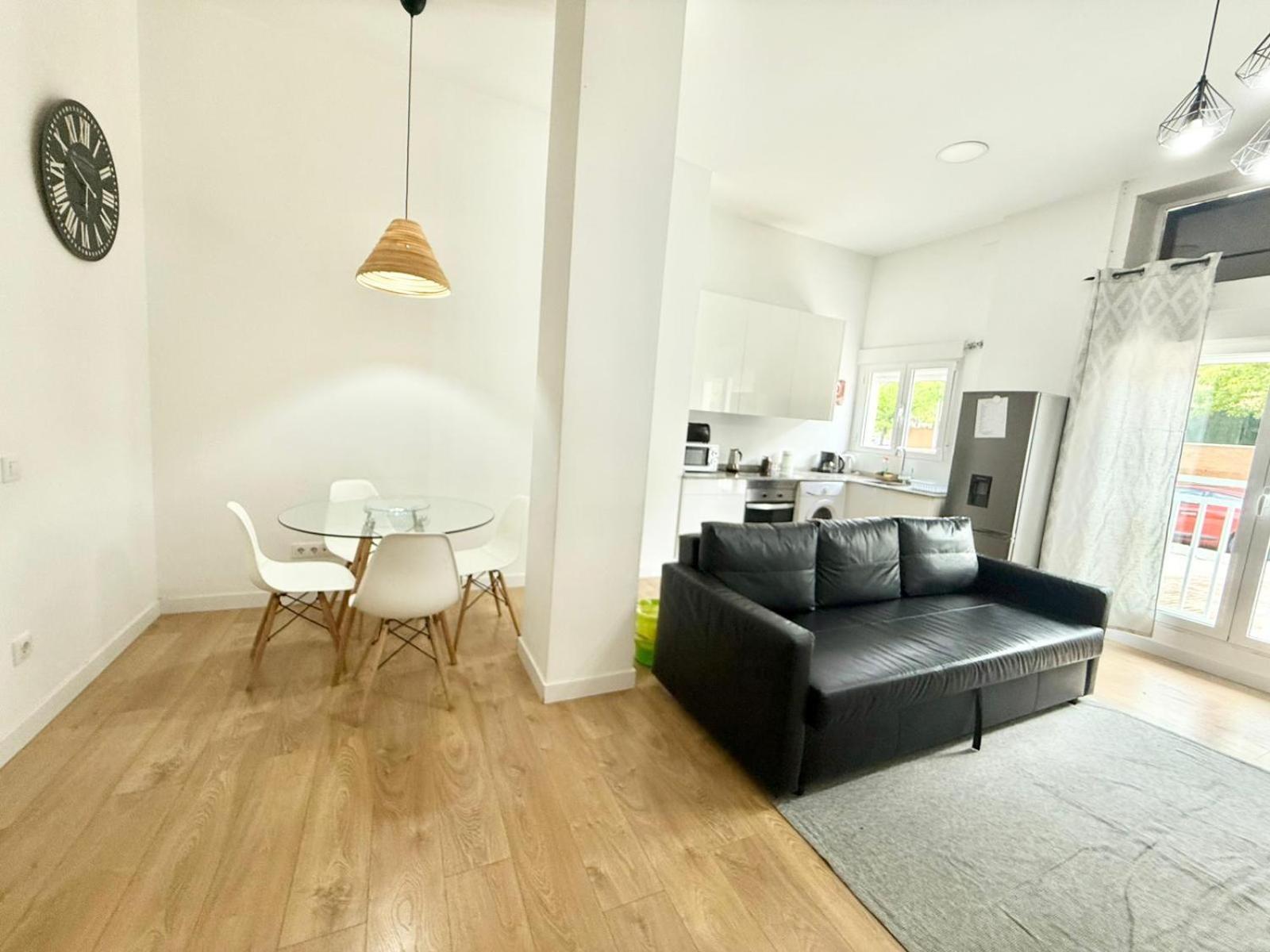 Aluche Aparment B * Madri