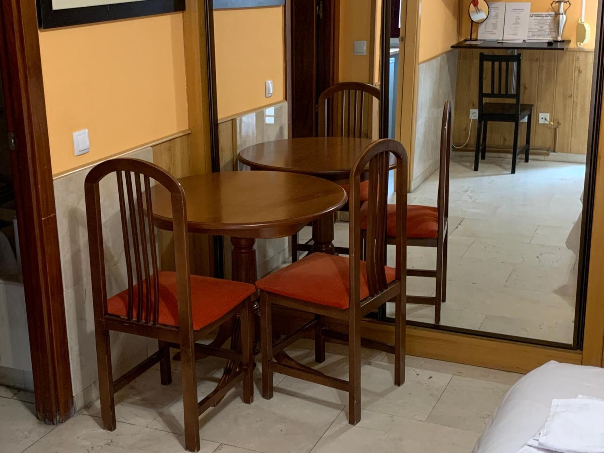 Apartment Y Estudios Torr En - Chamartin Con Wifi Gratis
