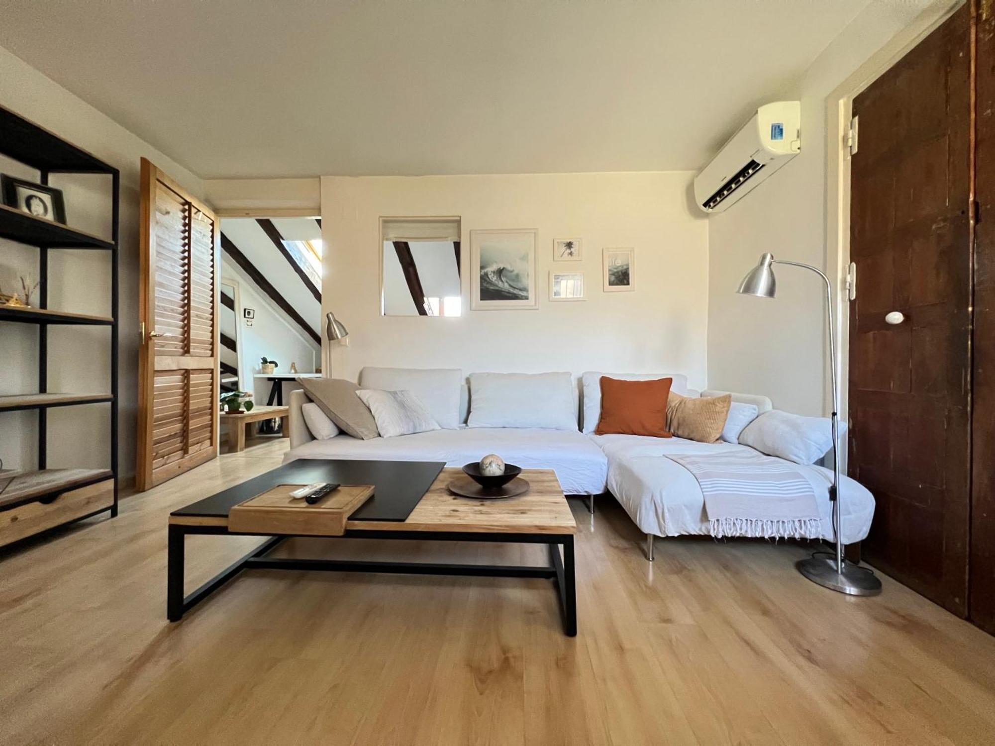 Appartement In Monumental Square Center *