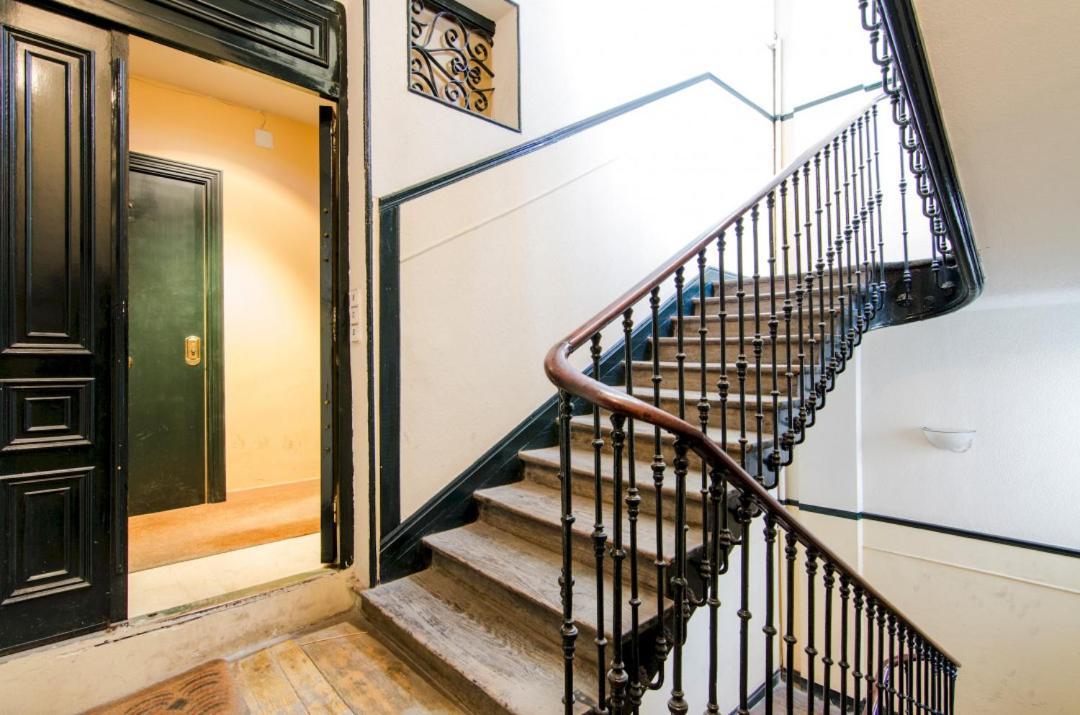 Apartamento 1 Bedroom 1 Bathroom Furnished - Chueca - Bright In Downtown Area - Mintystay *