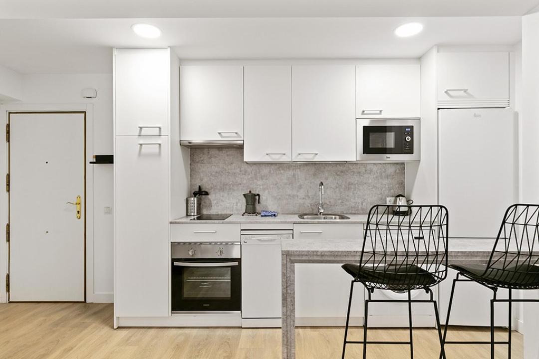 Apartment Refurnished One-bedroom Letras
