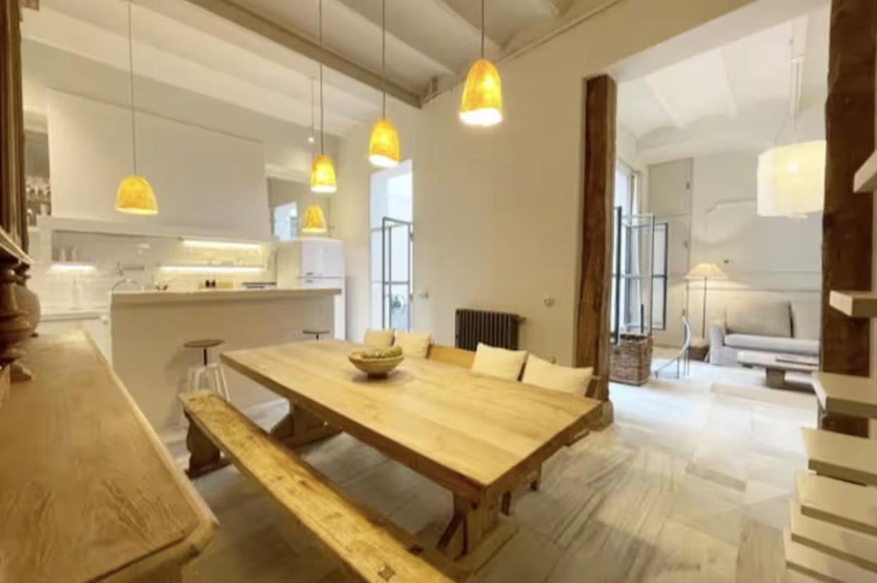 3 Bedrooms 2 Bathrooms Furnished - Malasana - Terrace - Bright In Downtown Area - Mintystay * Madri