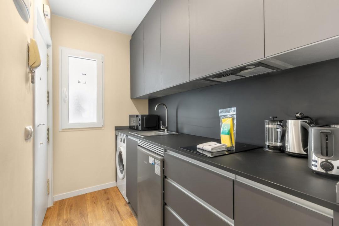 Appartamento 1 Bedroom 1 Bathroom Furnished - Chueca - Modern Functional - Mintystay