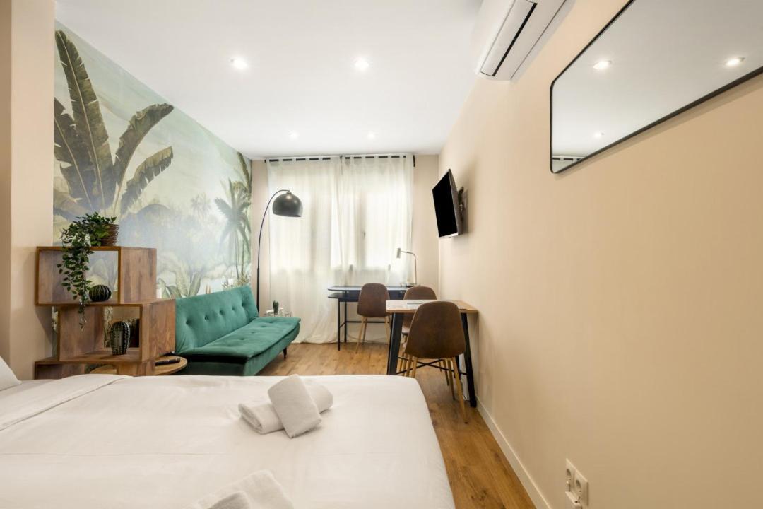 1 Bedroom 1 Bathroom Furnished - Chueca - Modern Functional - Mintystay Appartamento Madrid