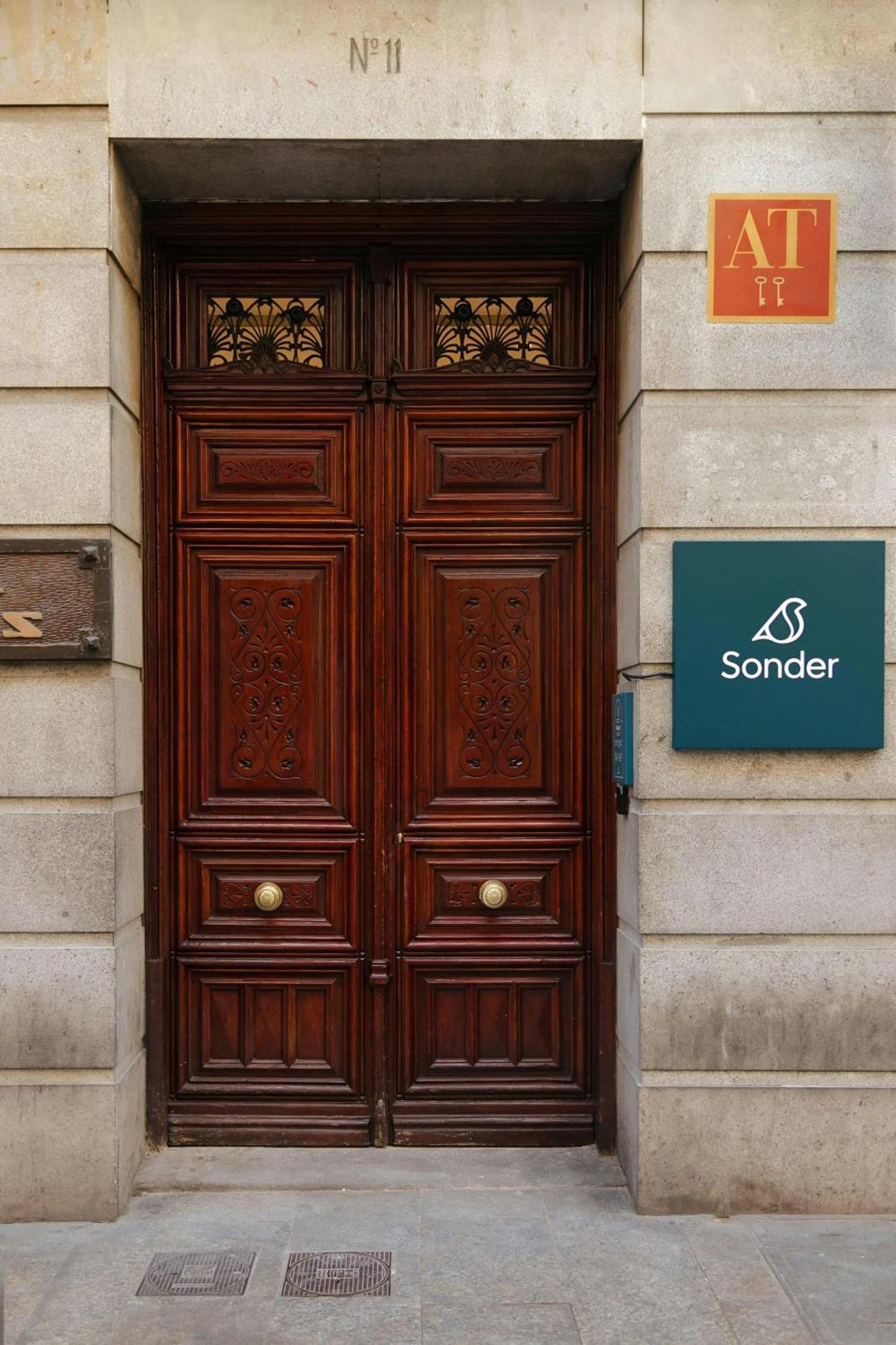 Sonder By Marriott Bonvoy Santa Ana Letras Apartahotel Madrid