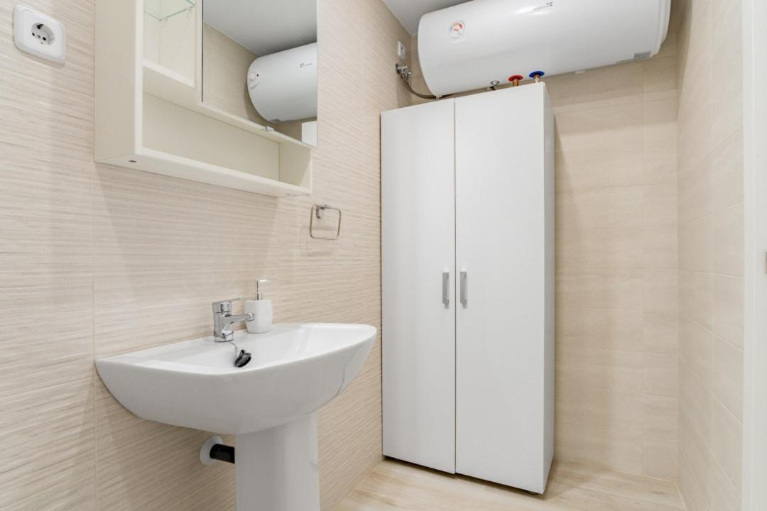 1 Bedroom 1 Bathrooms Furnished - Delicias Atocha - Bright - Mintystay * Madrid