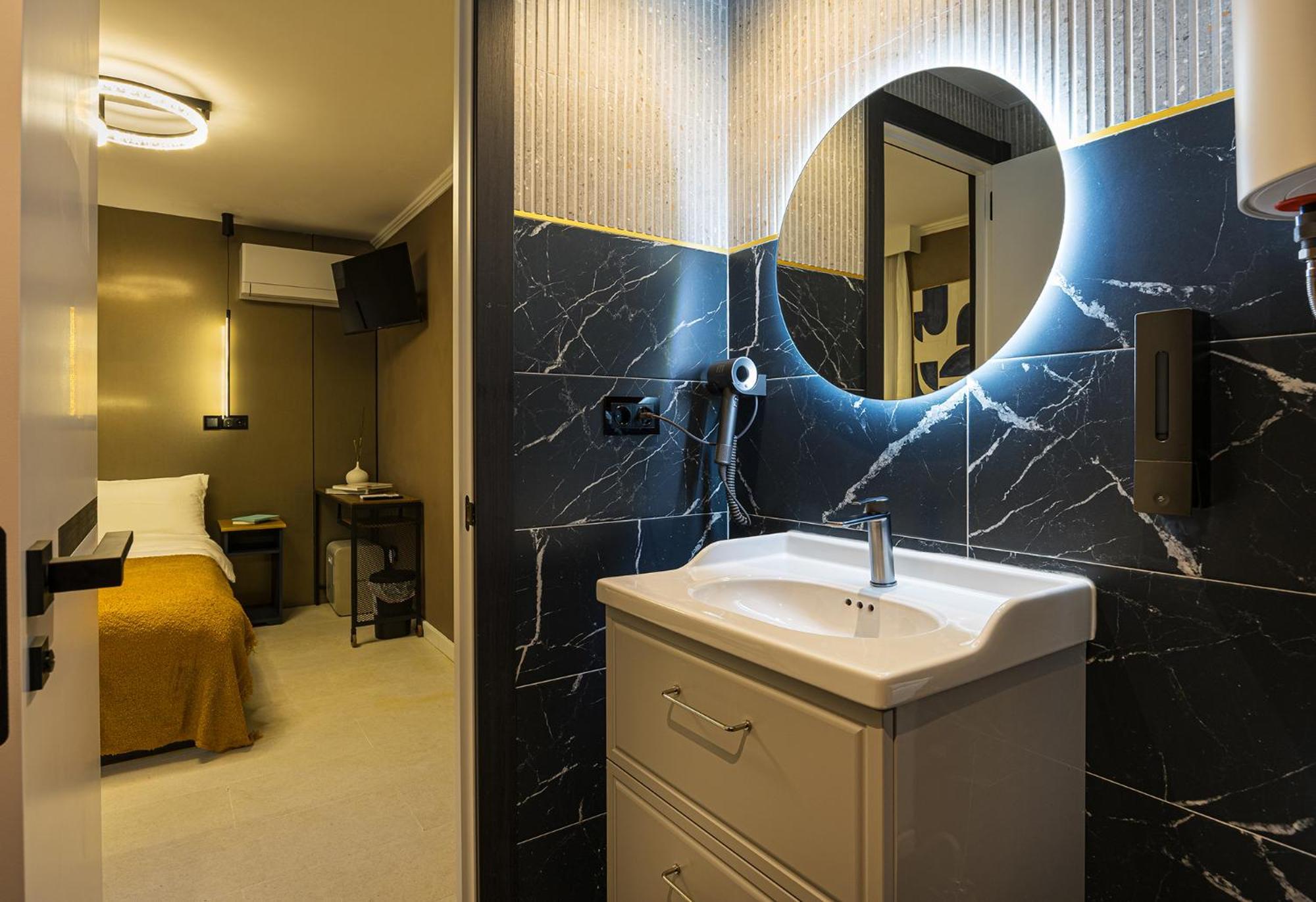 The 126 Apartahotel Madrid